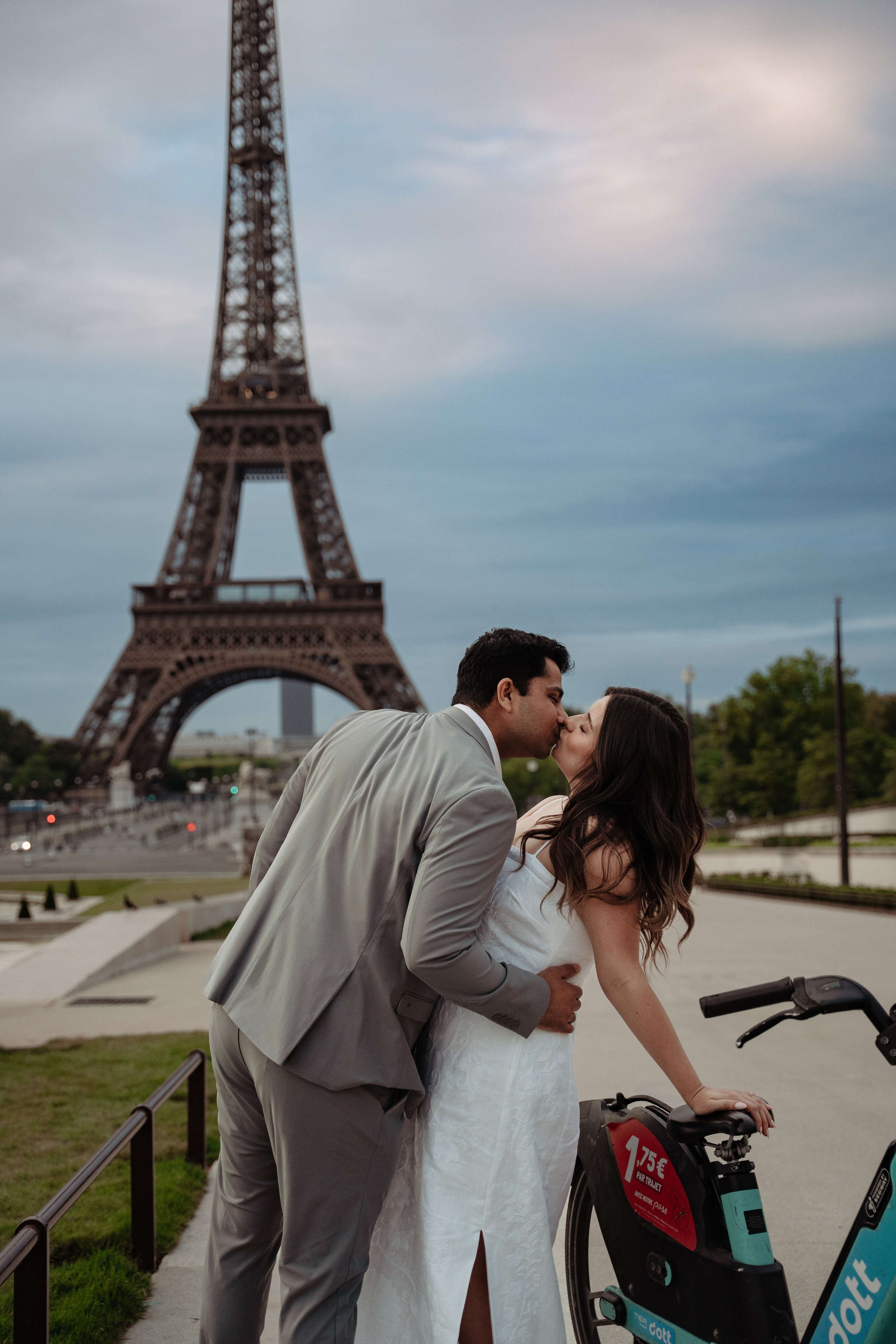 Harsh & Alondra. Paris photographer — Polina Osipova