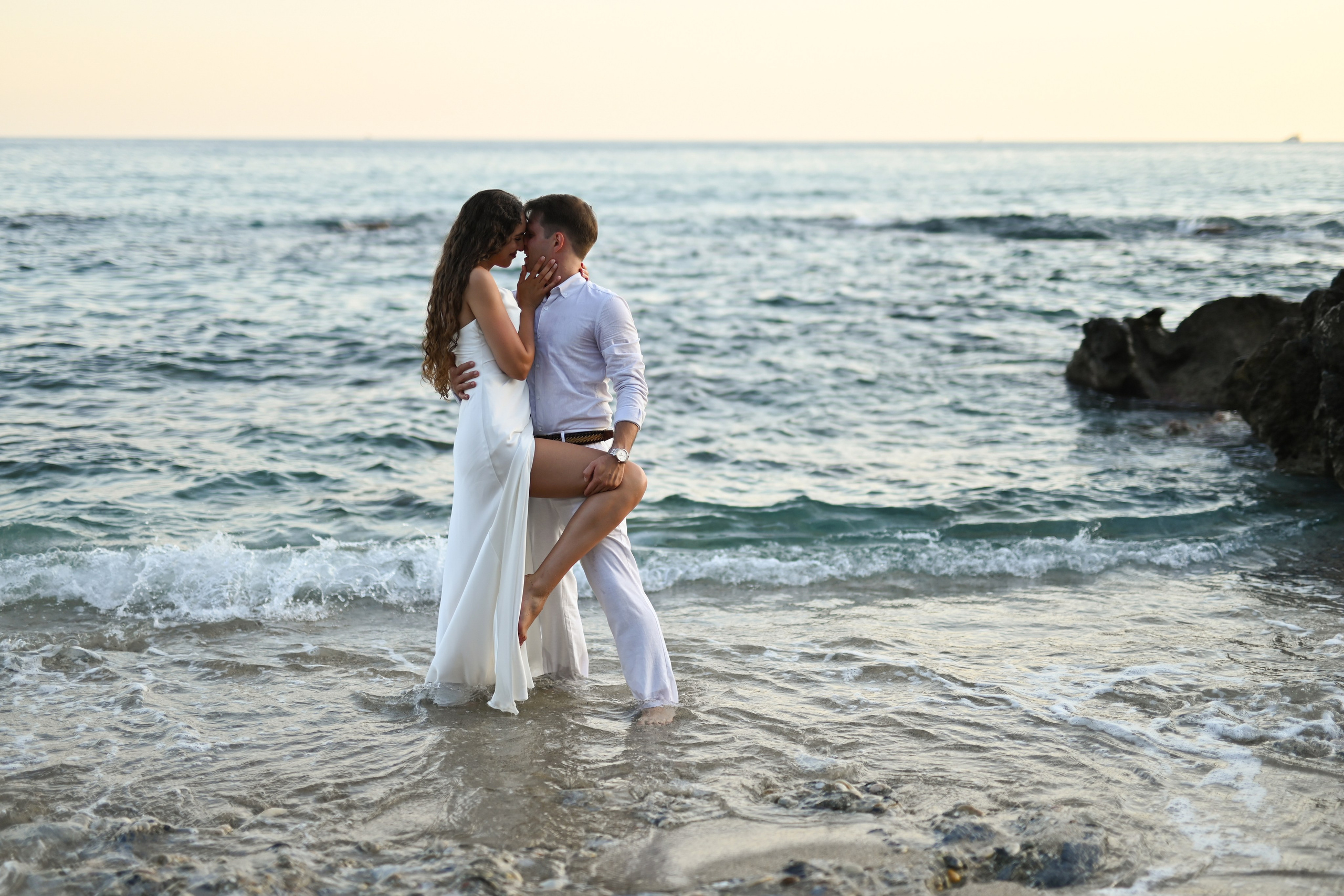 Love story на пляже Клеопатра. Photographer in Alanya, Side, Manavgat. Türkiye