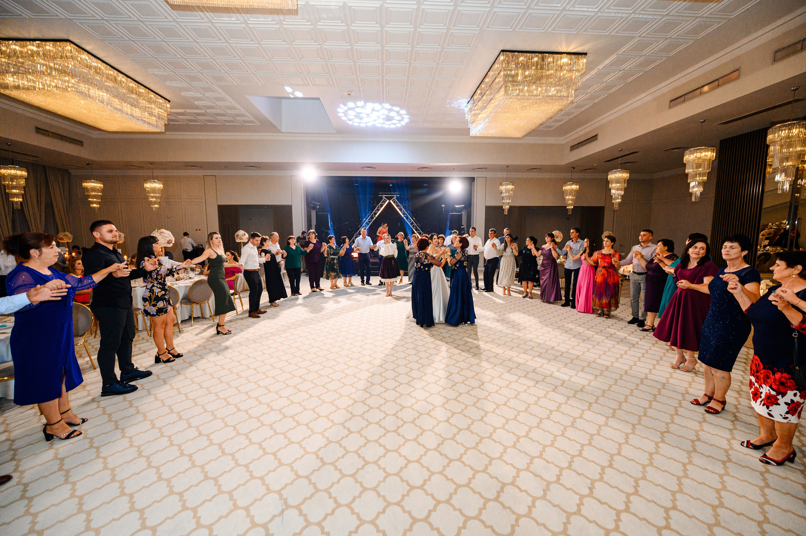 Madalina & Ovidiu. Mugurel Olteanu Fotograf