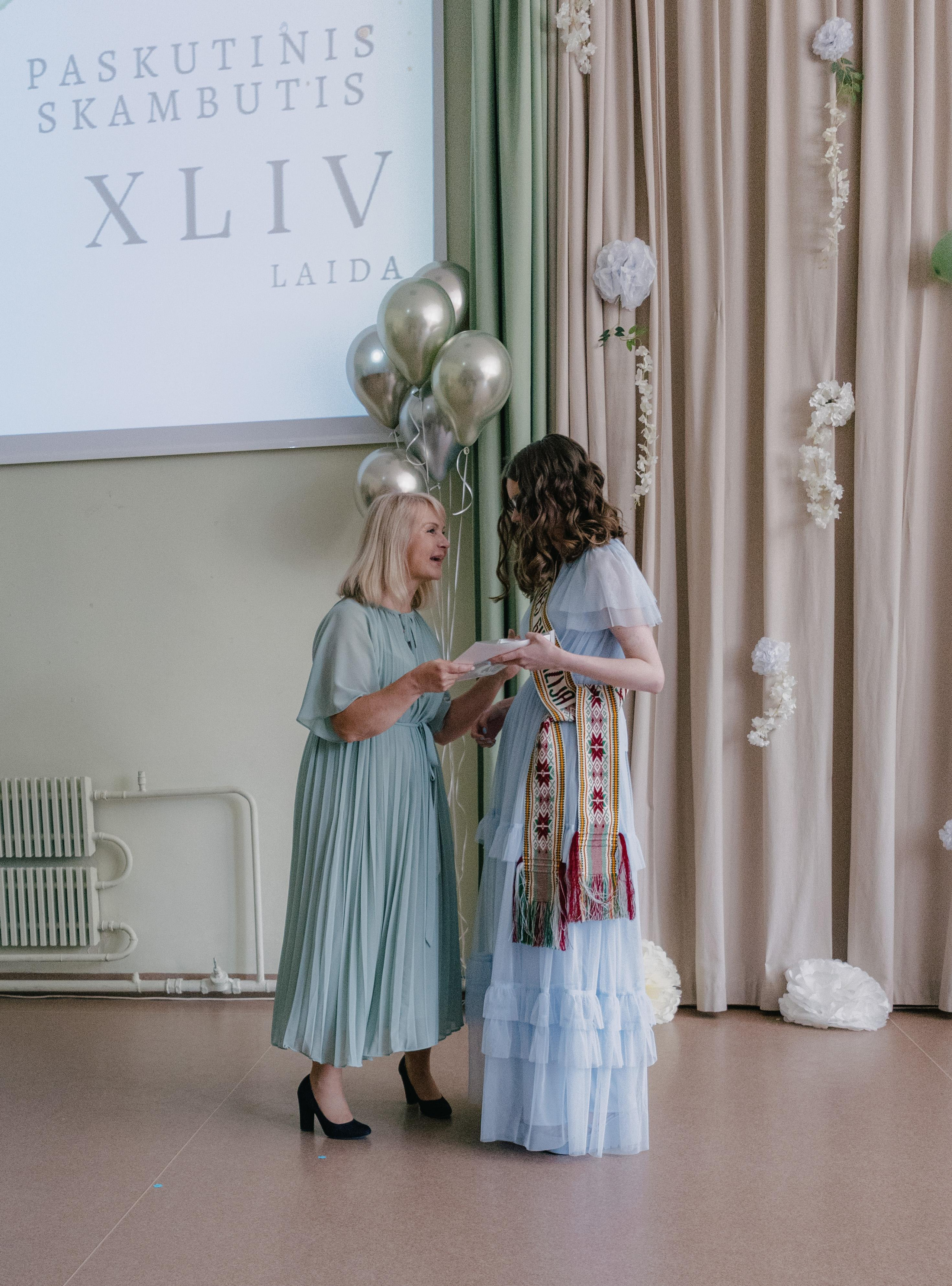 XLIV laida. Fotografė Aleksandra Samozvanova