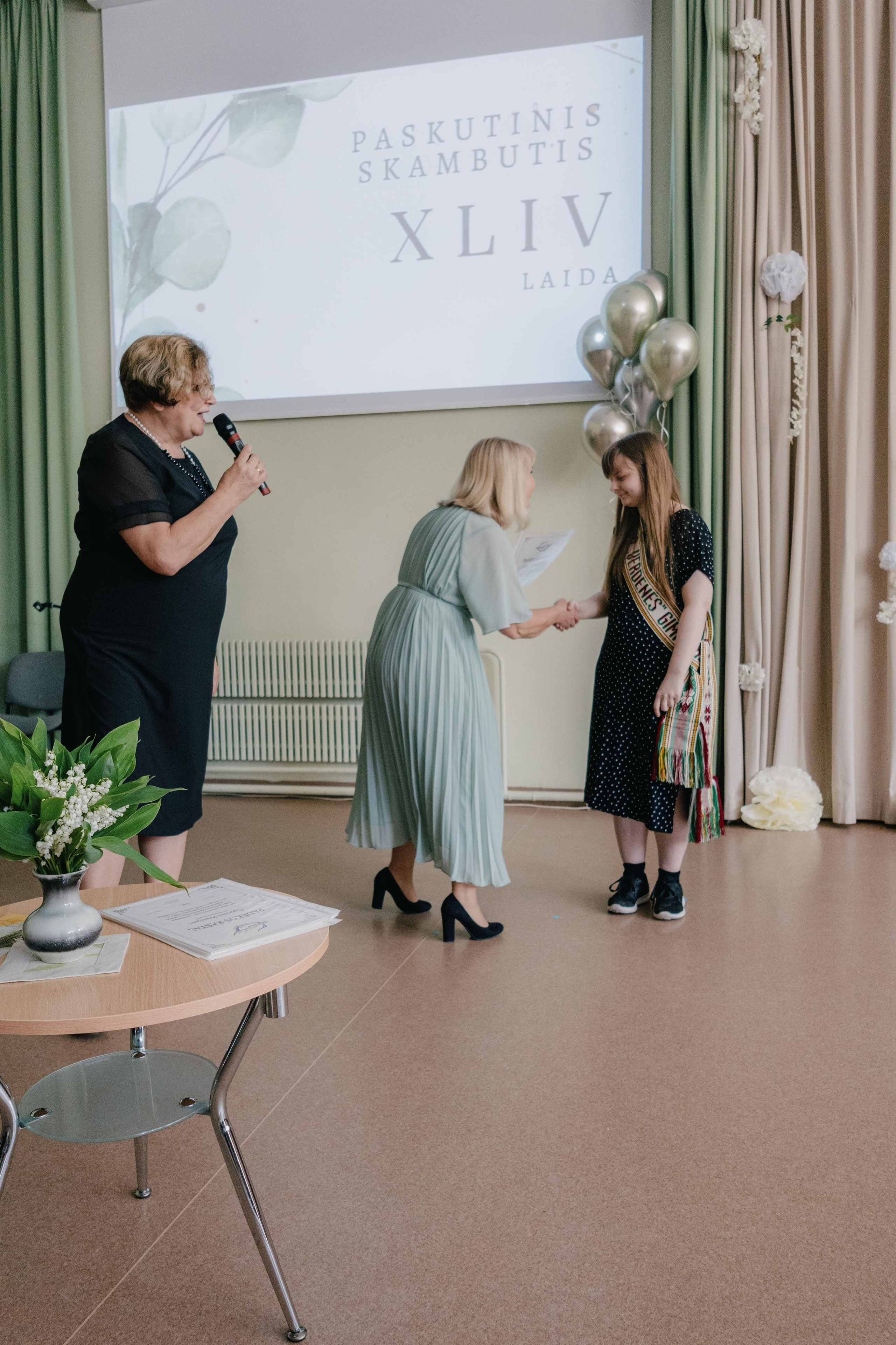 XLIV laida. Fotografė Aleksandra Samozvanova