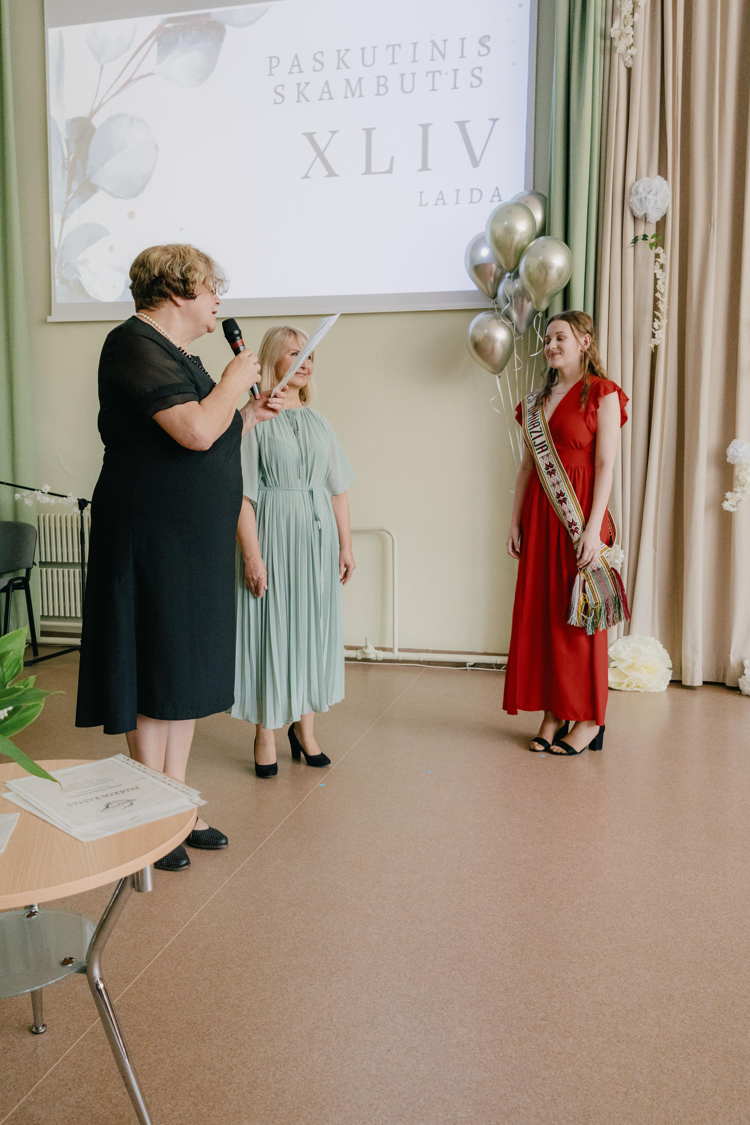 XLIV laida. Fotografė Aleksandra Samozvanova