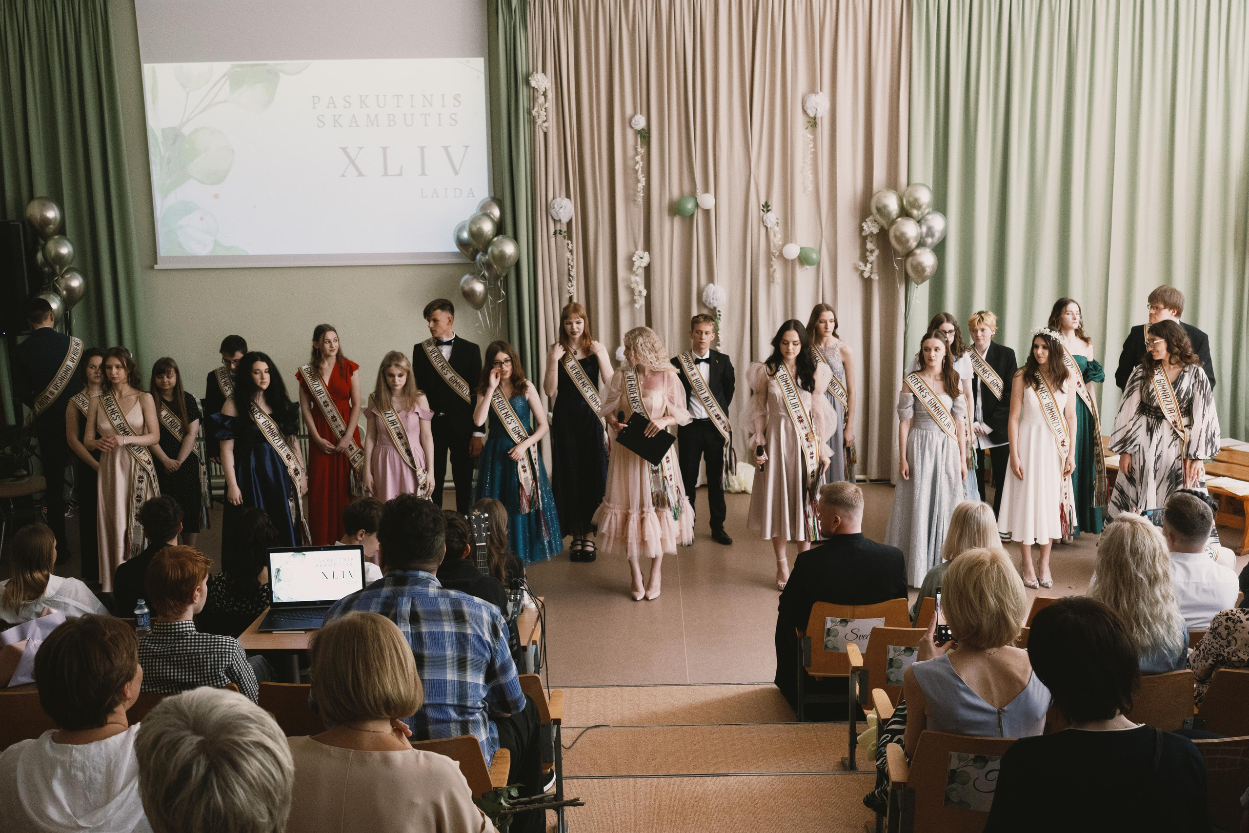 XLIV laida. Fotografė Aleksandra Samozvanova