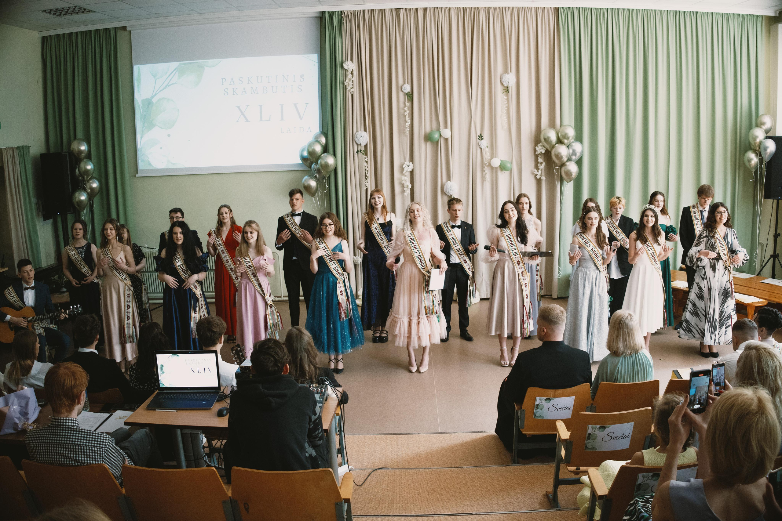 XLIV laida. Fotografė Aleksandra Samozvanova