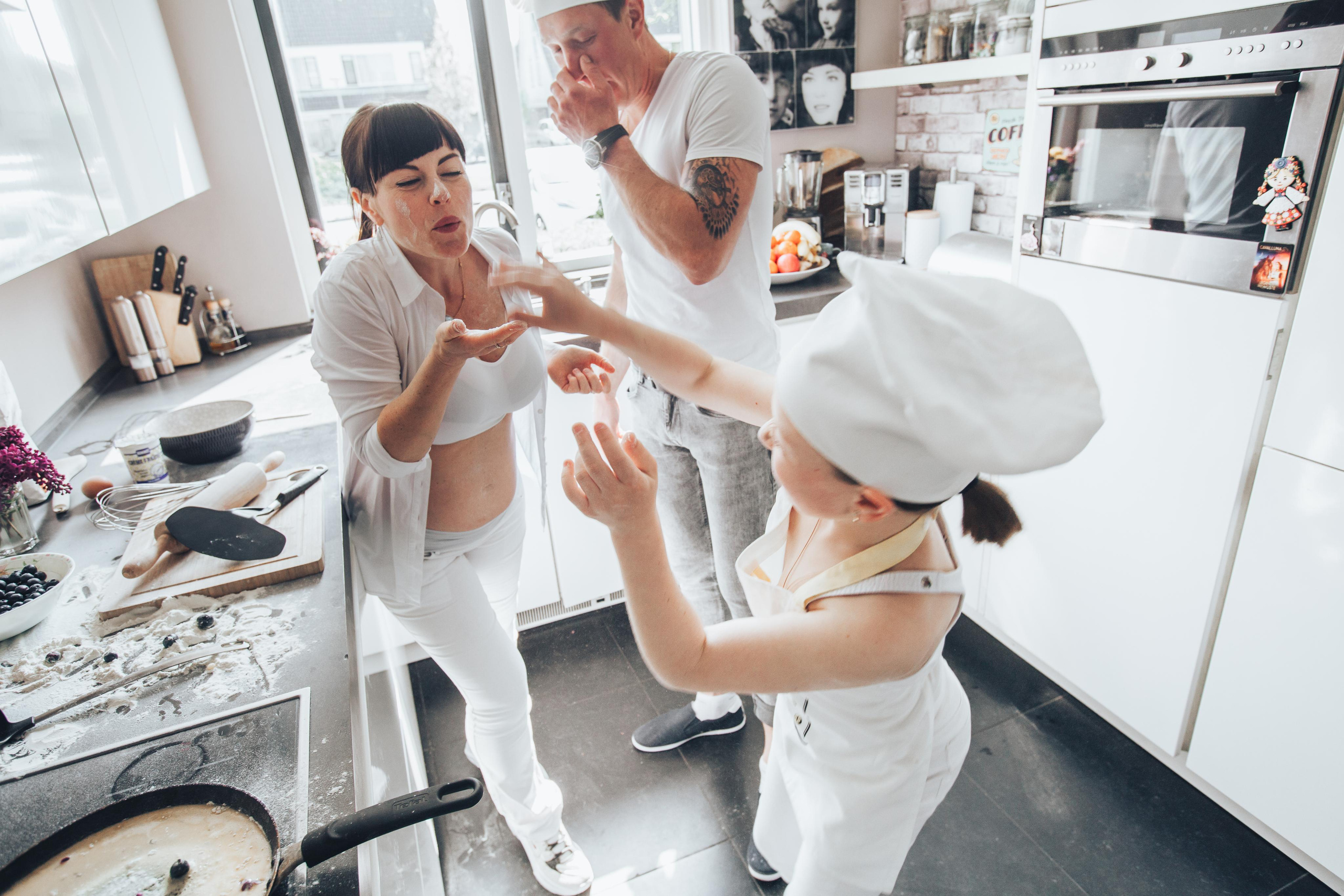 Pancake day. Amina Gunenc - bruiloft- en familie fotograaf in Nederland