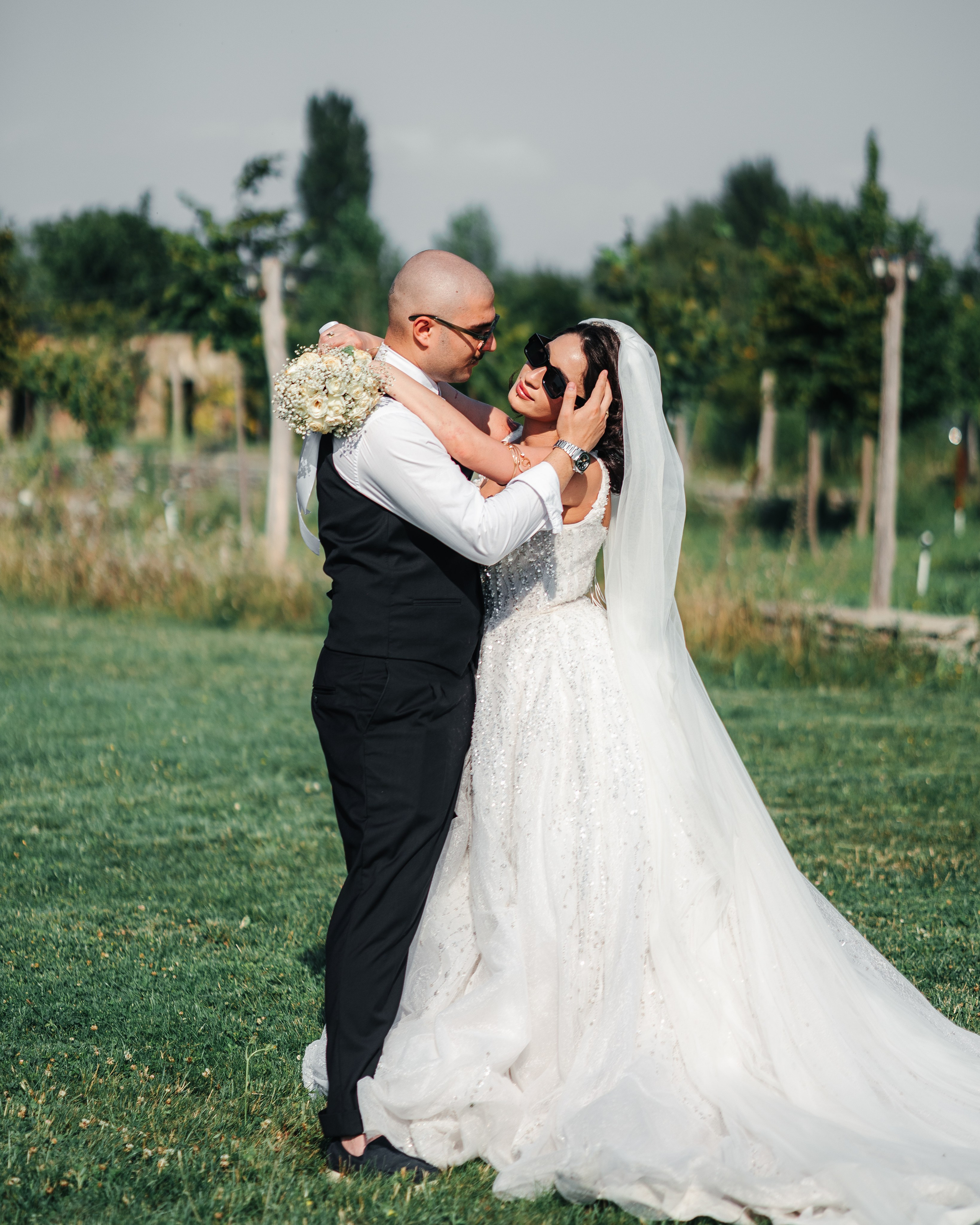 Nikusha & Tato. Bspander