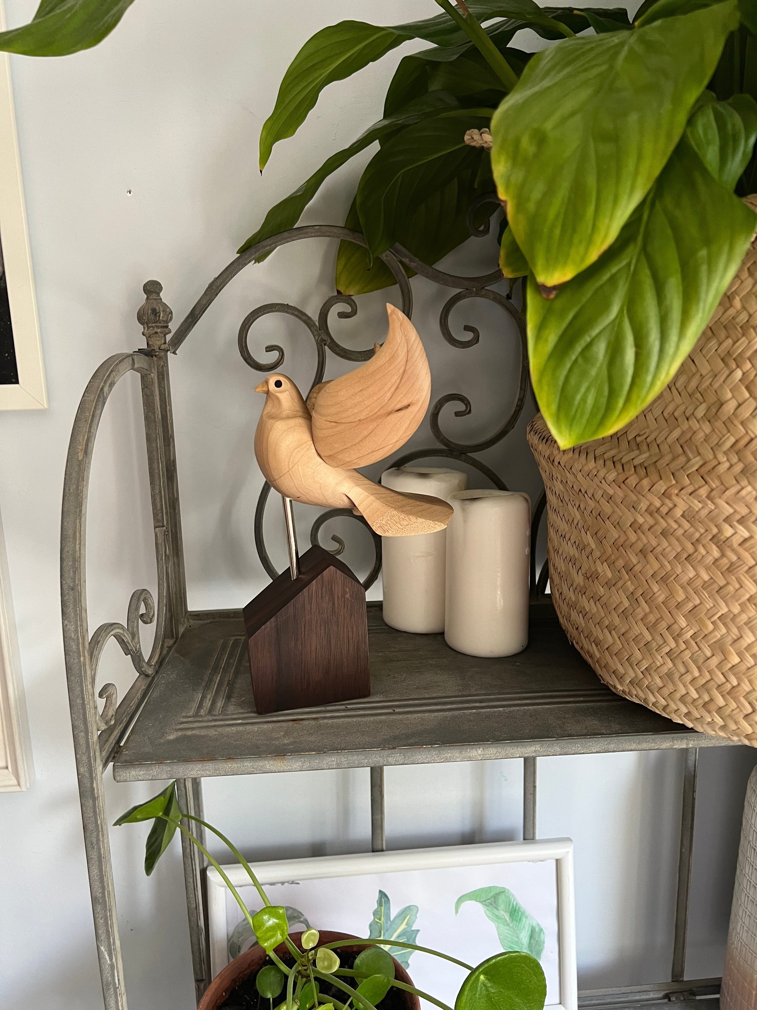 Голубь. Резьба по дереву. Уникальные декоративные скульптуры для интерьера