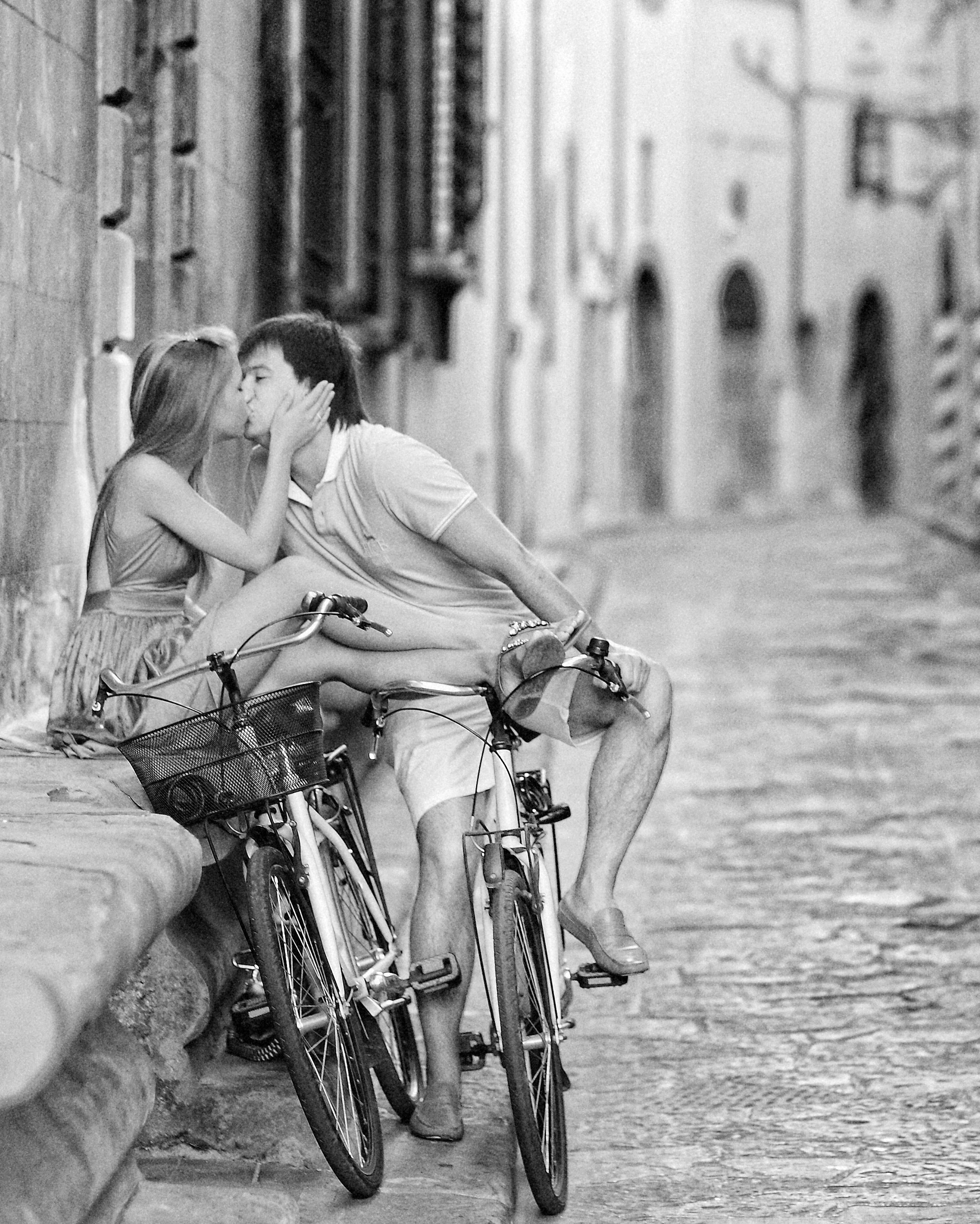 Historia de amor. Luxury wedding, portrait, family photographer over Europe