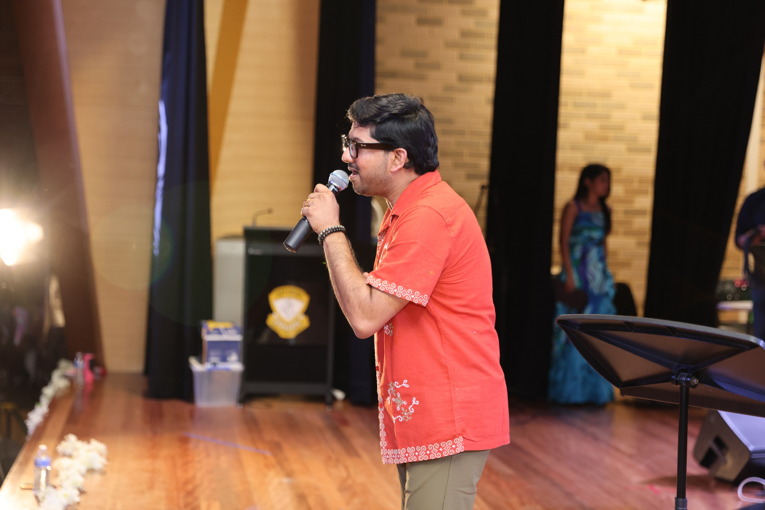 Arohan Sydney. MHCreative is family-oriented photographer based in SYDNEY