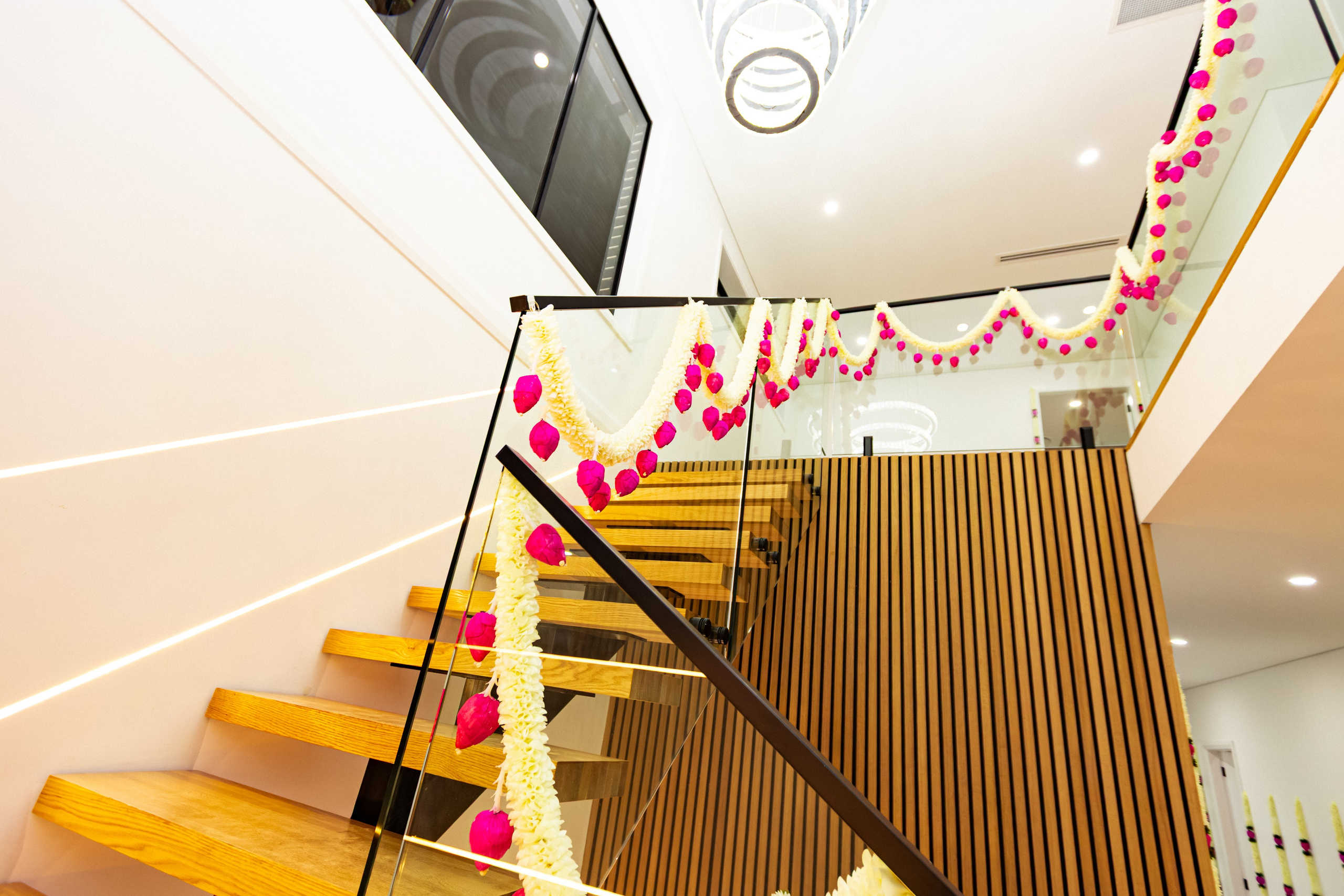 Nirumba Fields. MHCreative is family-oriented photographer based in SYDNEY