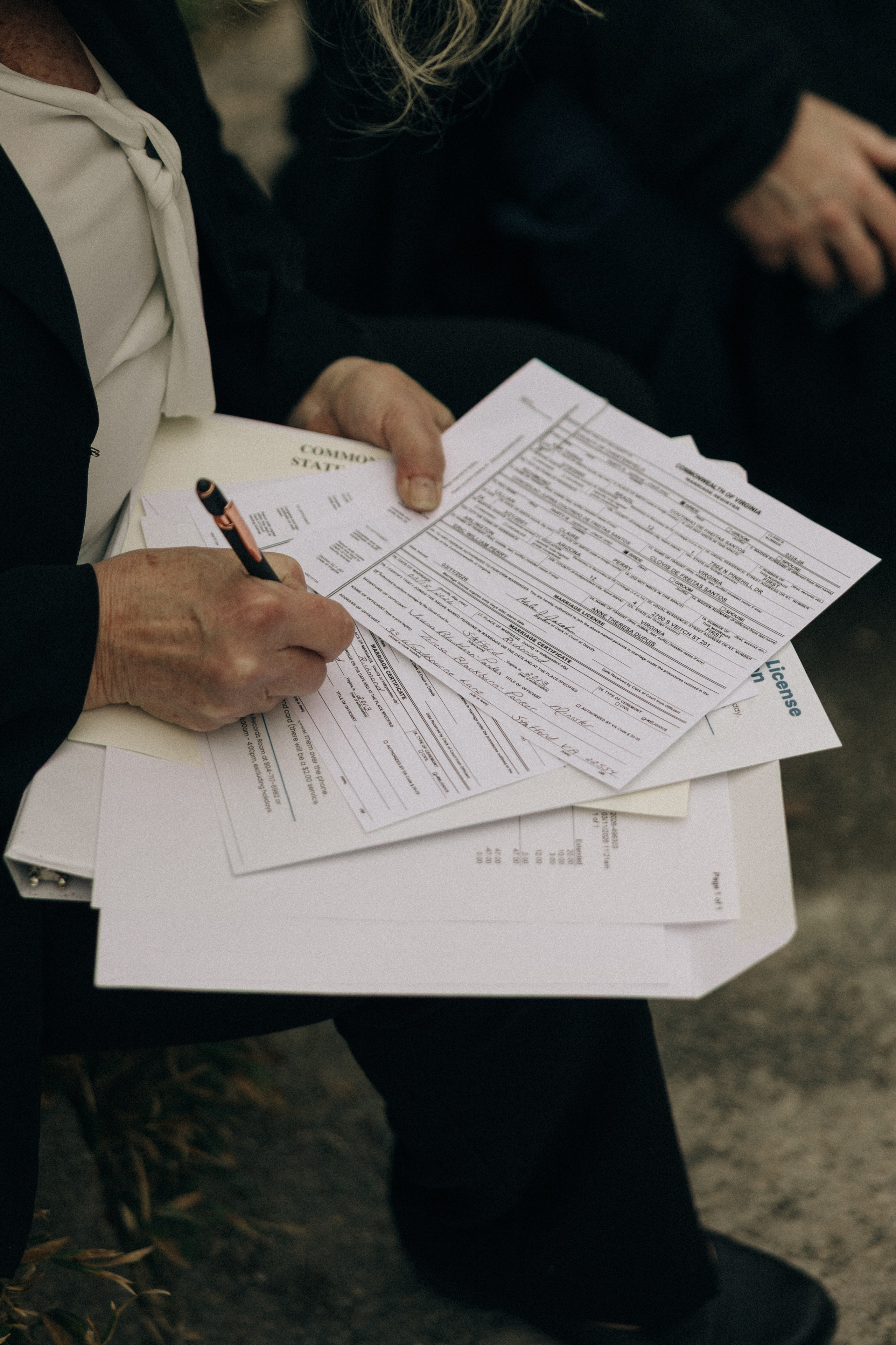 Tassia&Lilian Elopement. Sara Eulalia | Virginia Photographer