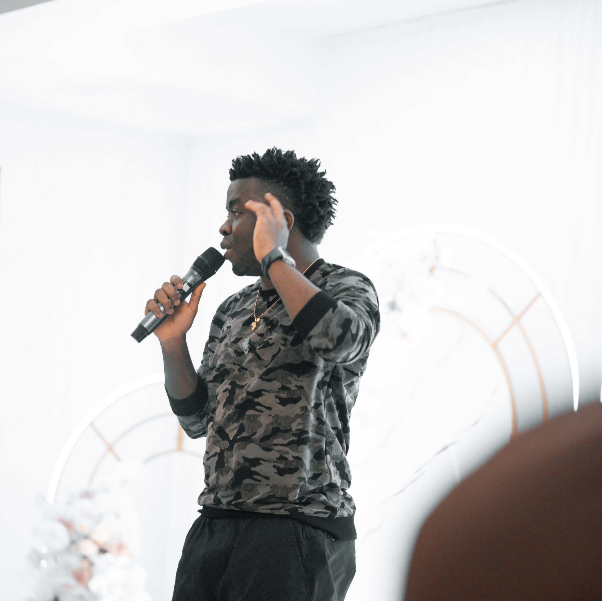 Sabinus Live in Birmingham. Sola SLY | London Photographer and Videographer