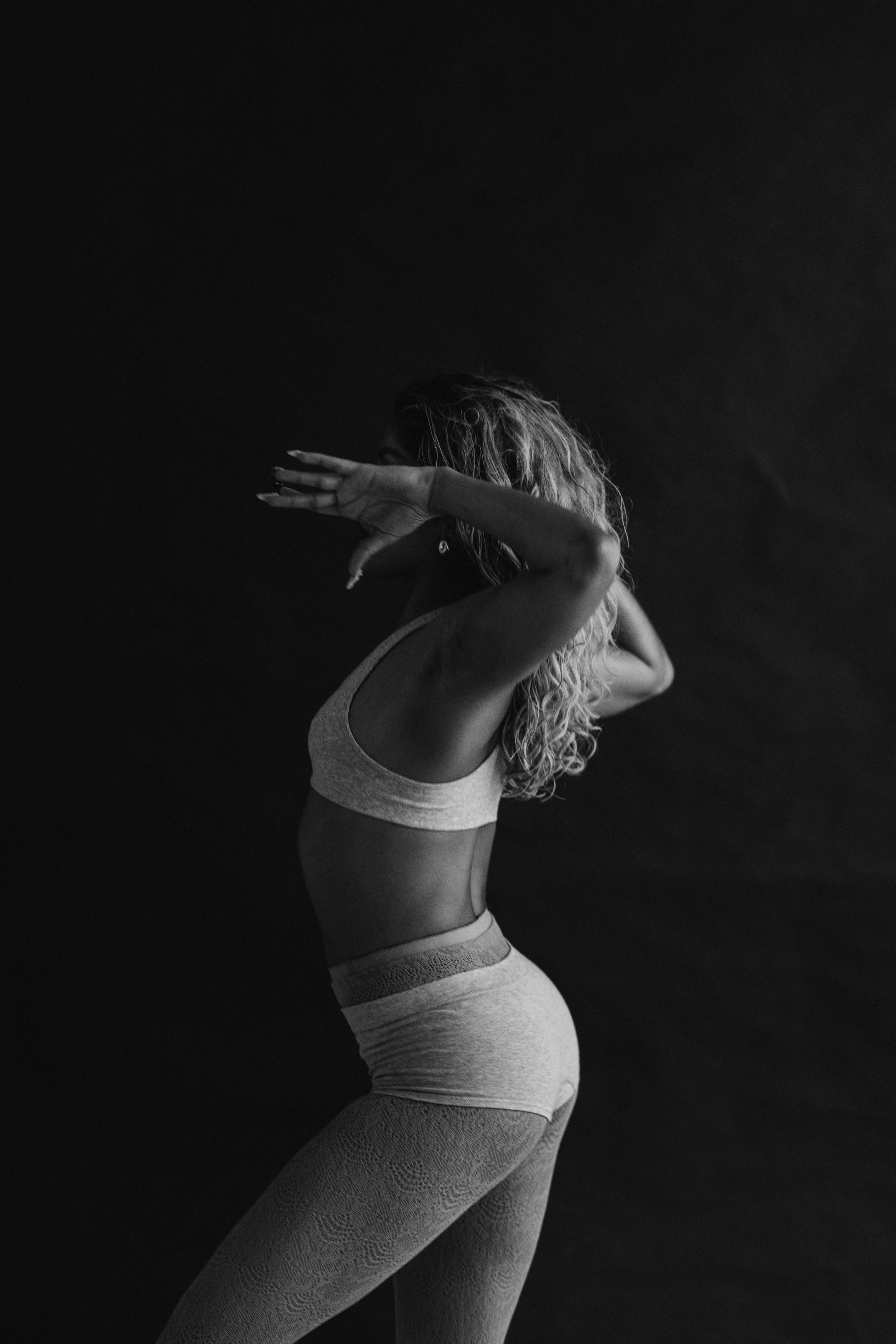 DANCERS. Victoria Olonen – Cinematic Portrait Artist | Helsinki & Europe
