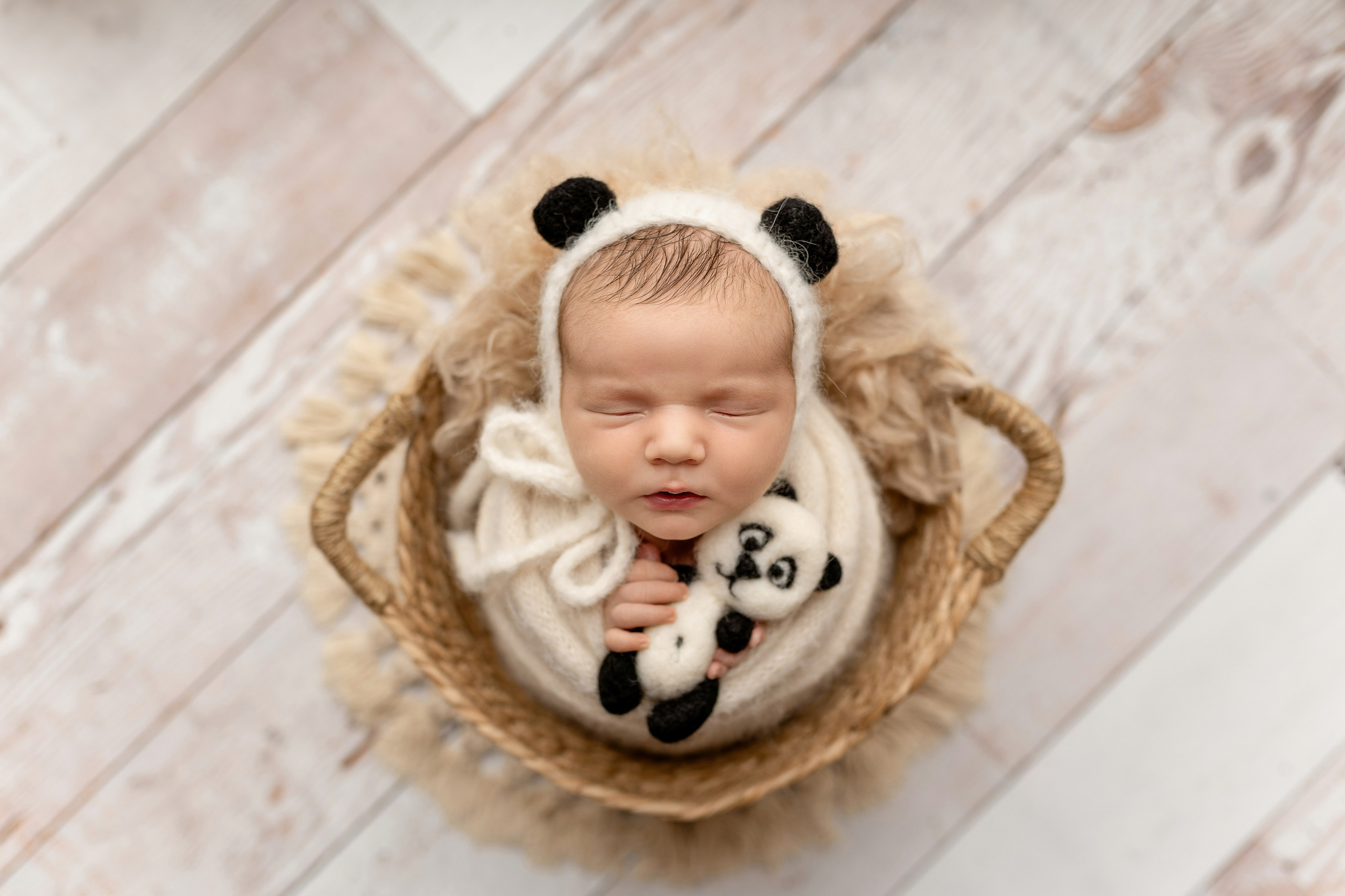 Esu Aleksandra naujagimių ir kudikių fotografė iš Vilniaus