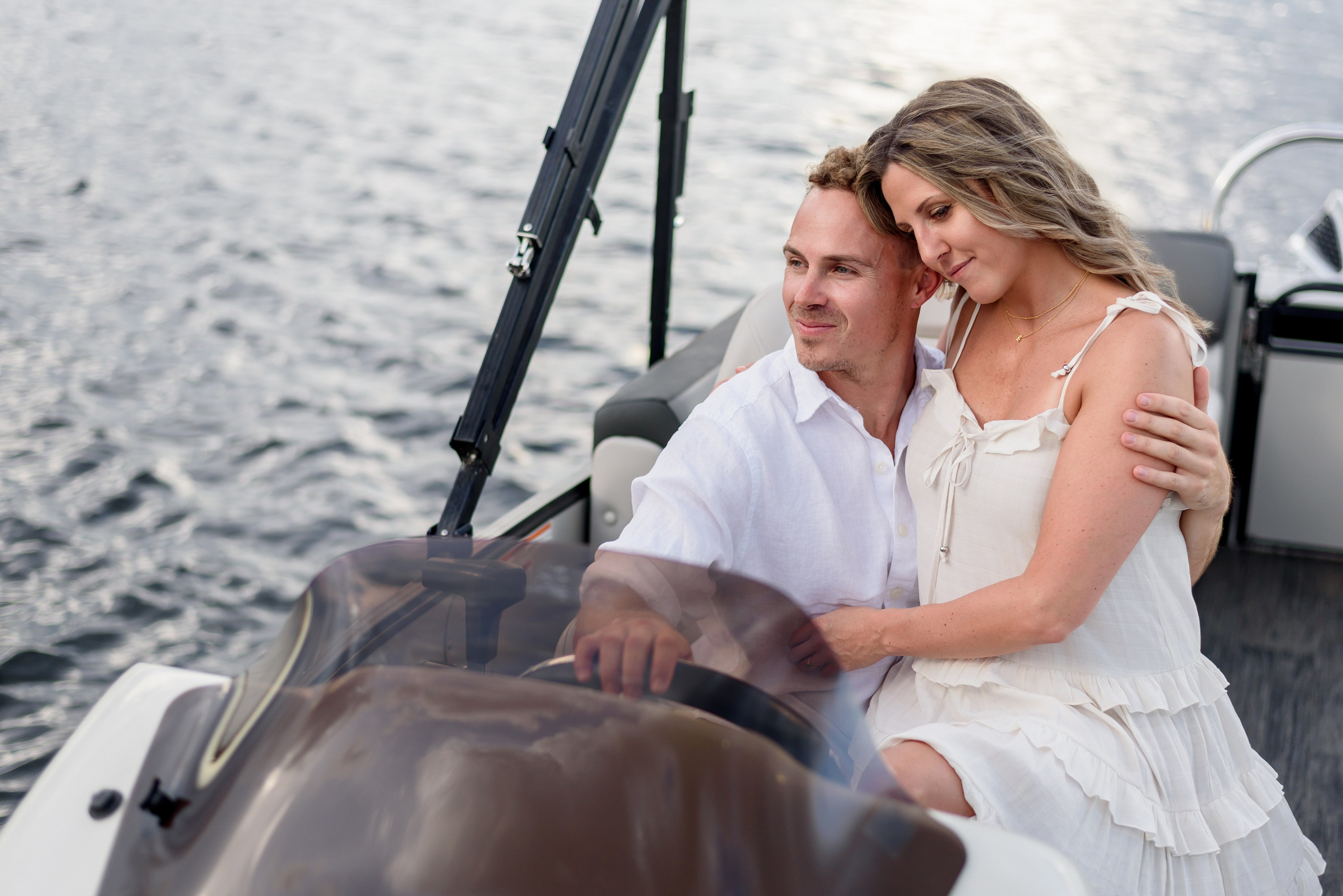 Where Love Meets Golden Light — A Romantic Boat Photoshoot in Florida