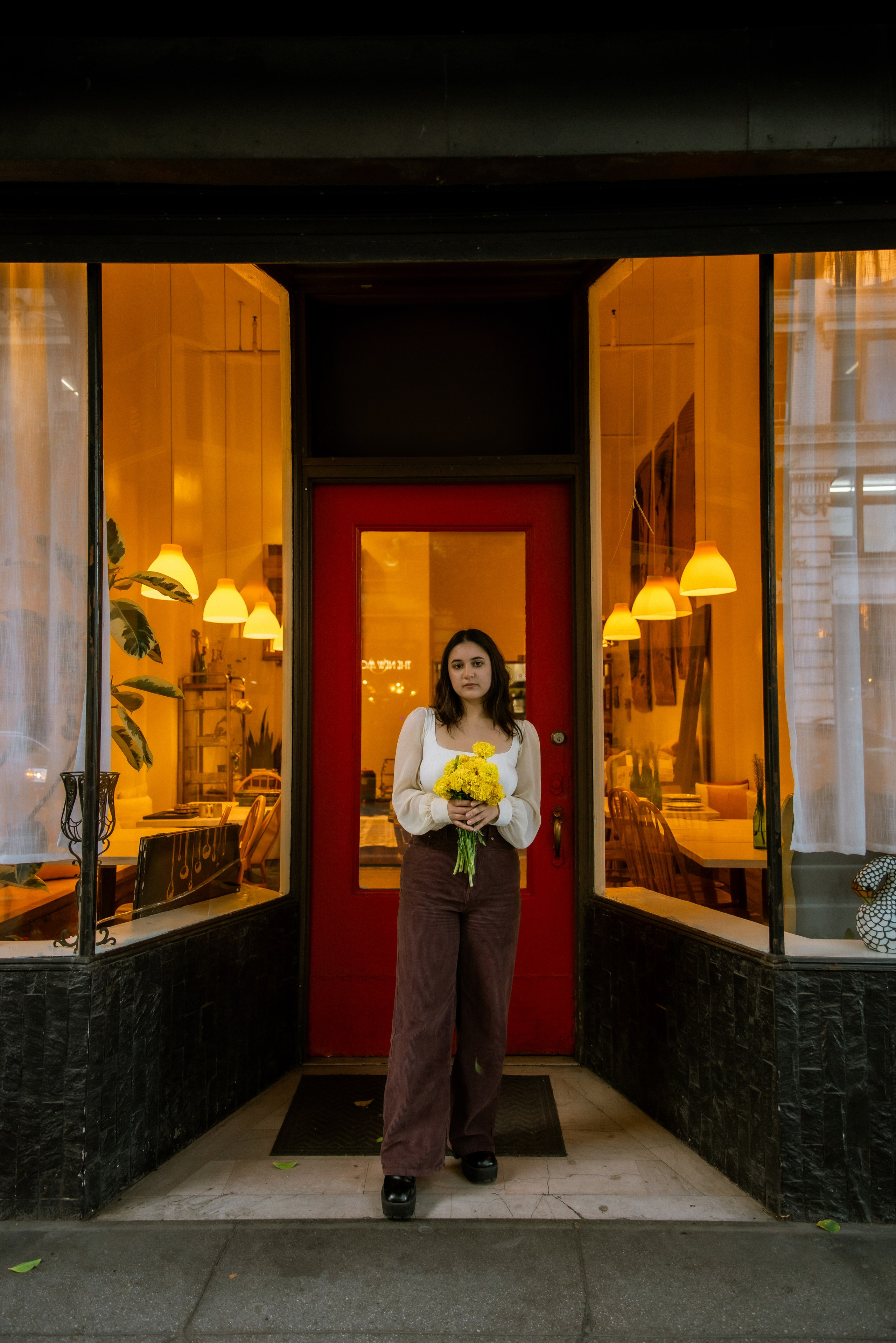 Sarahbeth | DTLA. Photographer in Los Angeles. Julia Ishmuratova