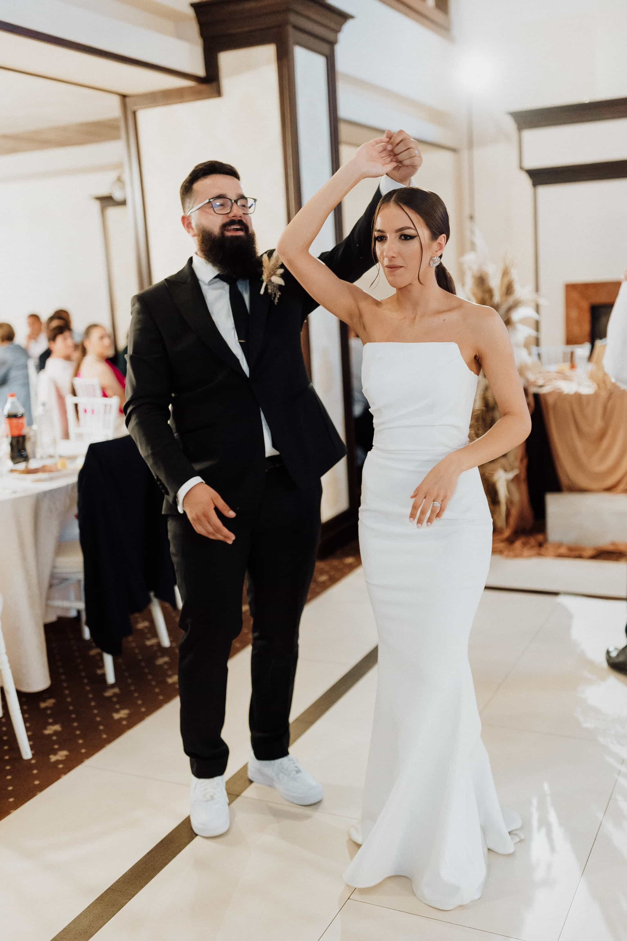 Stefanel & Elena. MovieFrames.ro