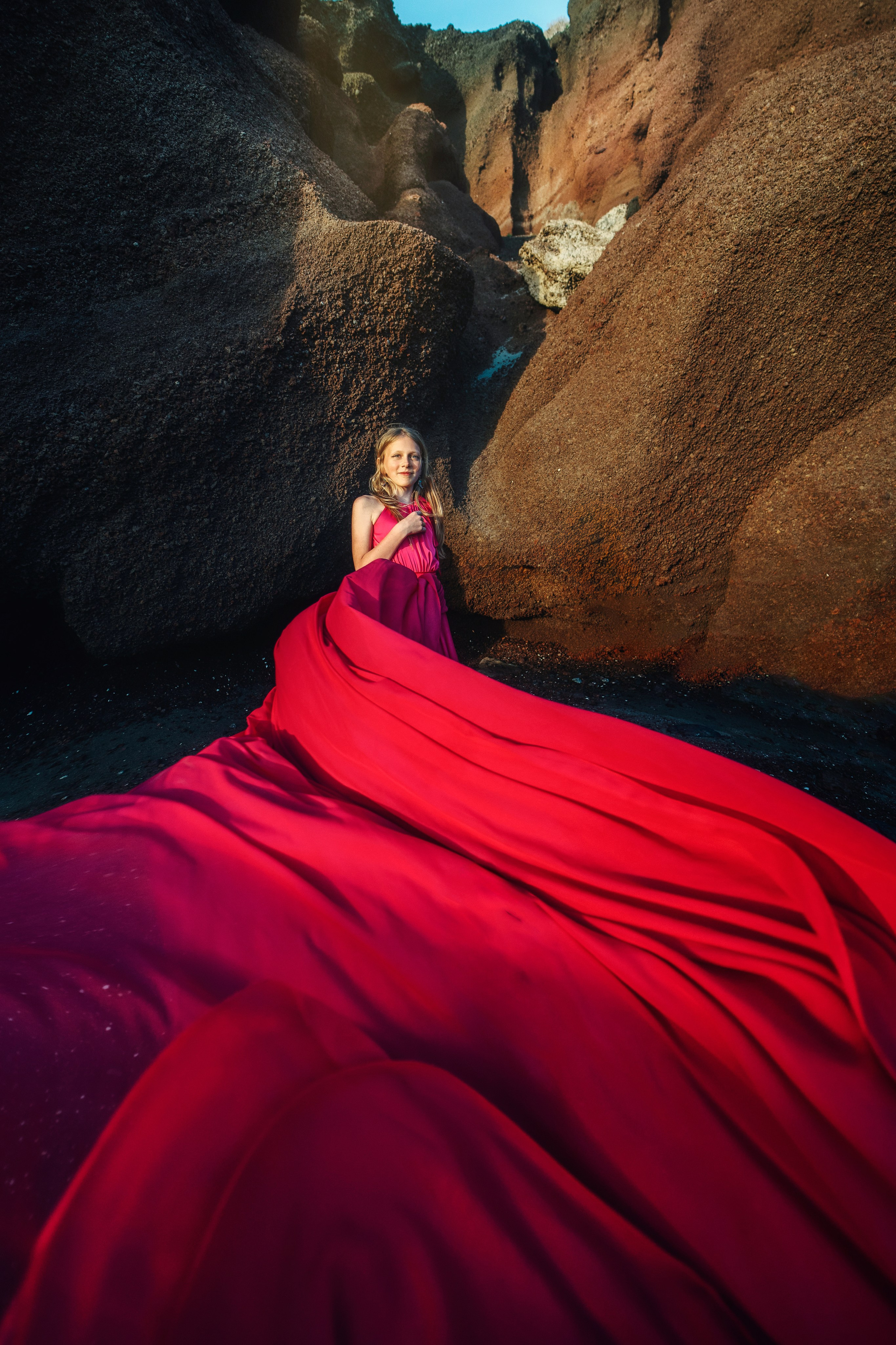 Fuchsia girl dress 20€. Professional photography in Tenerife Tania Bonnet