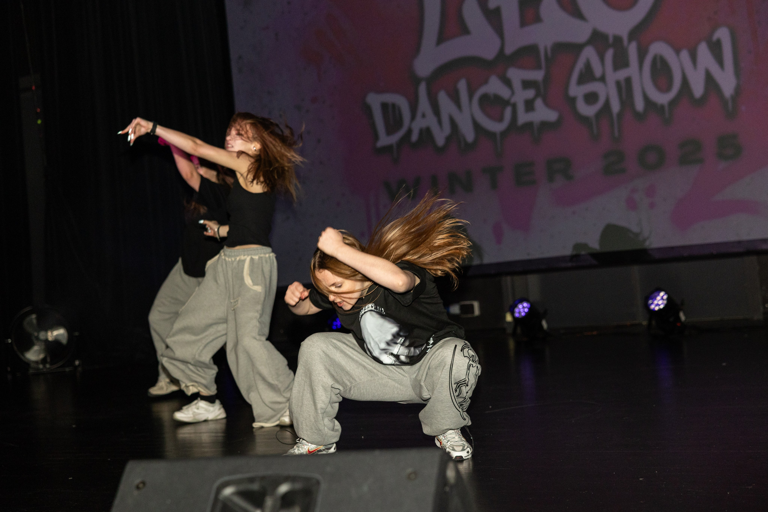 LEO DANCE SHOW WINTER 2025. Семейный и детский фотограф в Варшаве Мила Бобровская