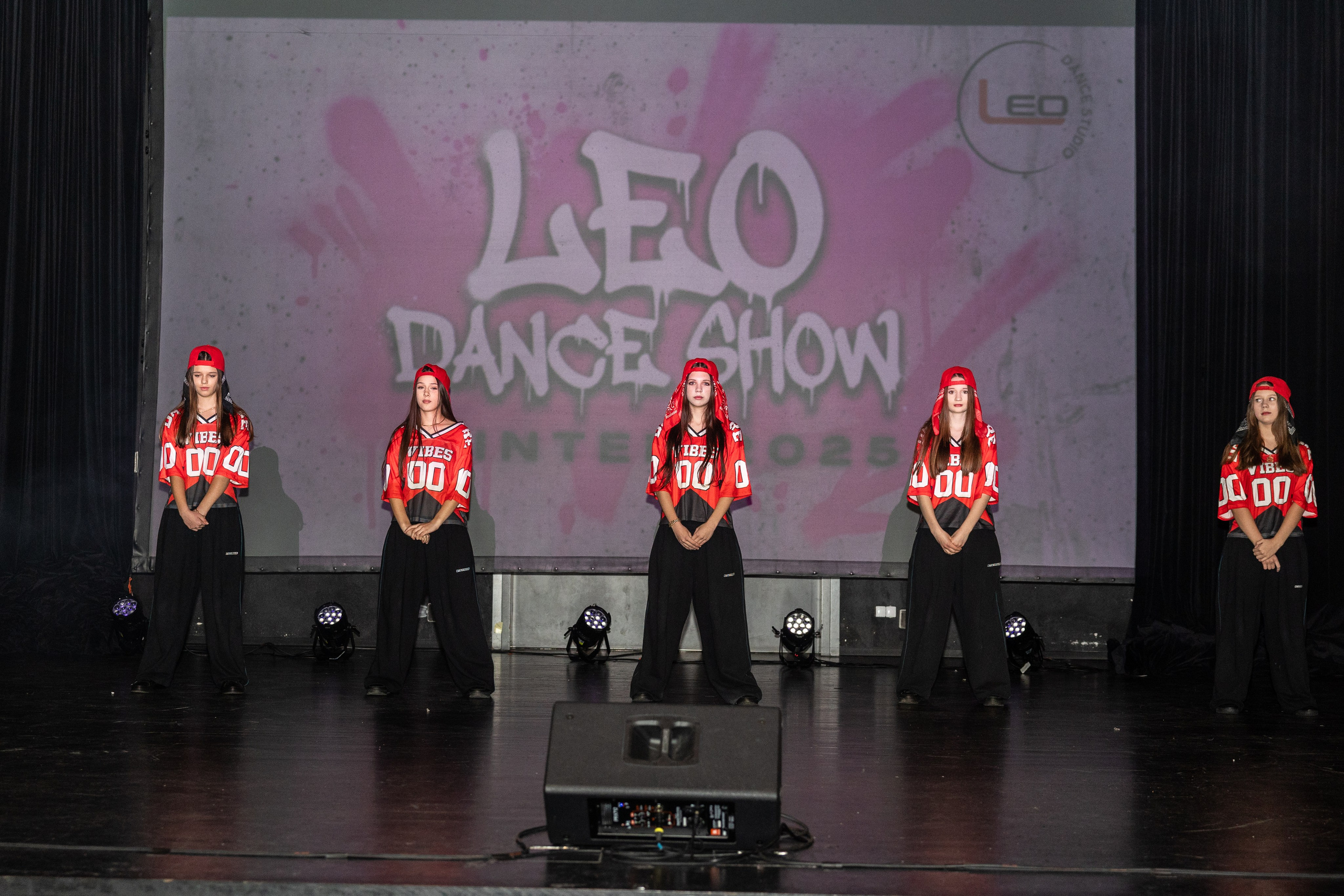 LEO DANCE SHOW WINTER 2025. Семейный и детский фотограф в Варшаве Мила Бобровская