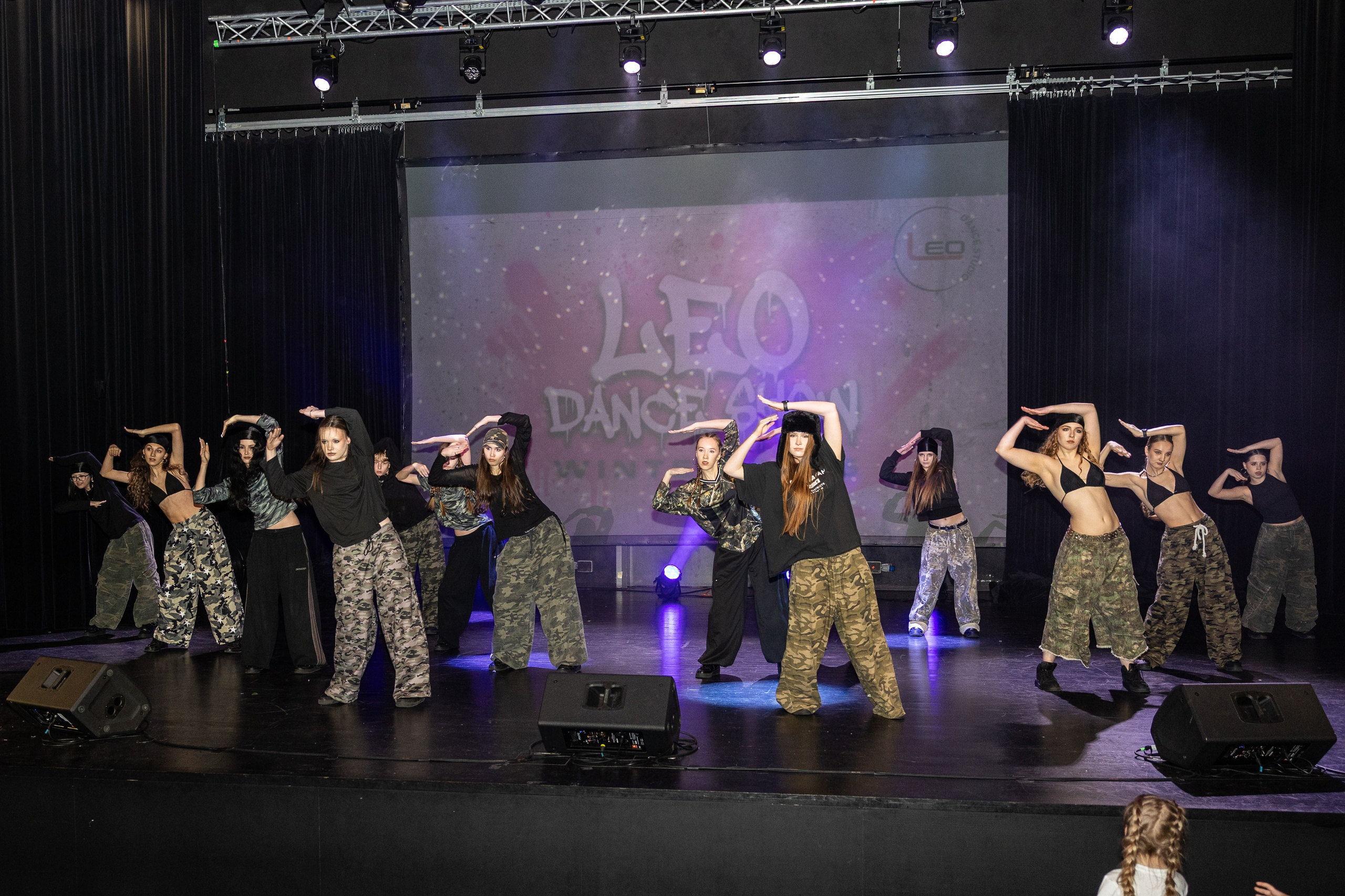 LEO DANCE SHOW WINTER 2025. Семейный и детский фотограф в Варшаве Мила Бобровская