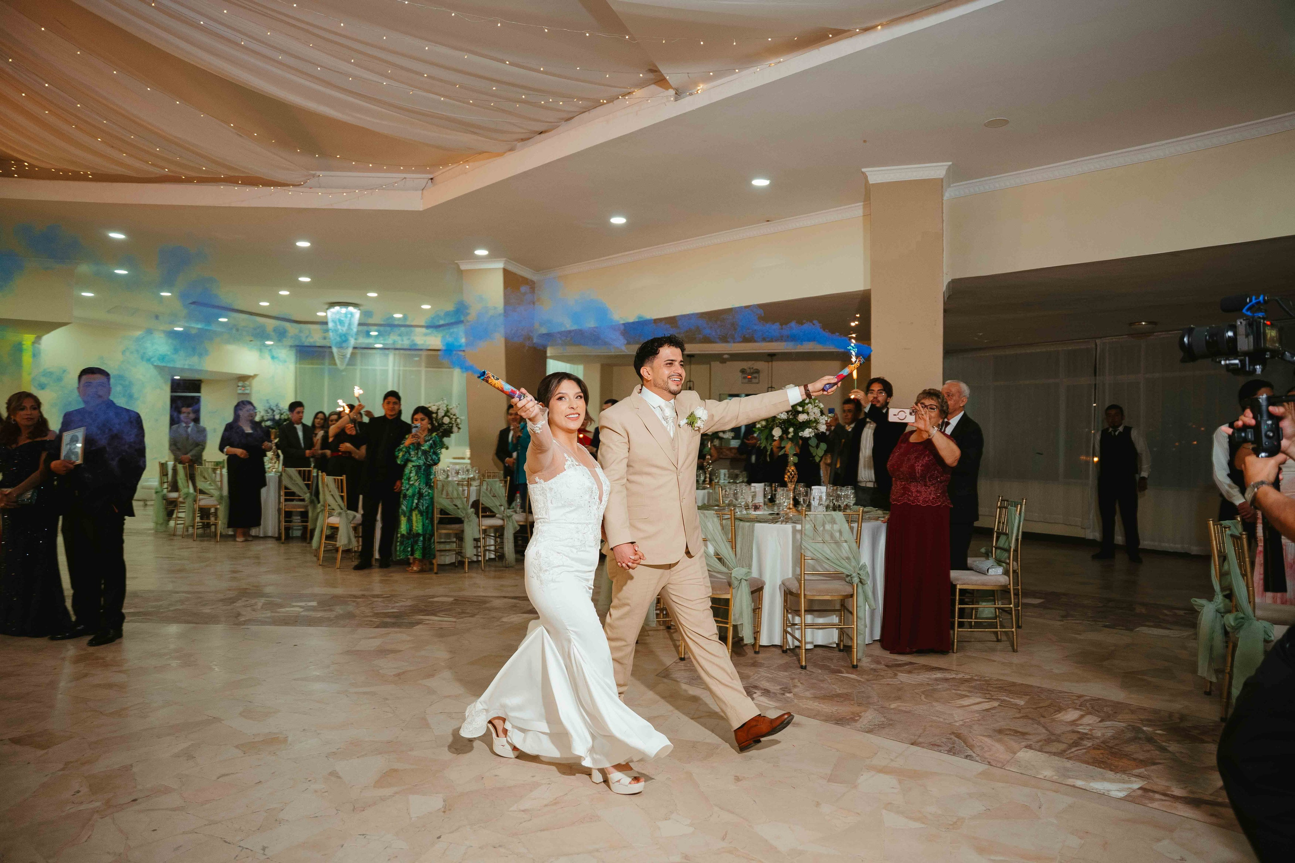 Boda de Kelvin y Yari en Loja | Fotografía y Filmación por Piero Alvarez. Fotógrafo de bodas en Loja Ecuador | Piero Alvarez PH