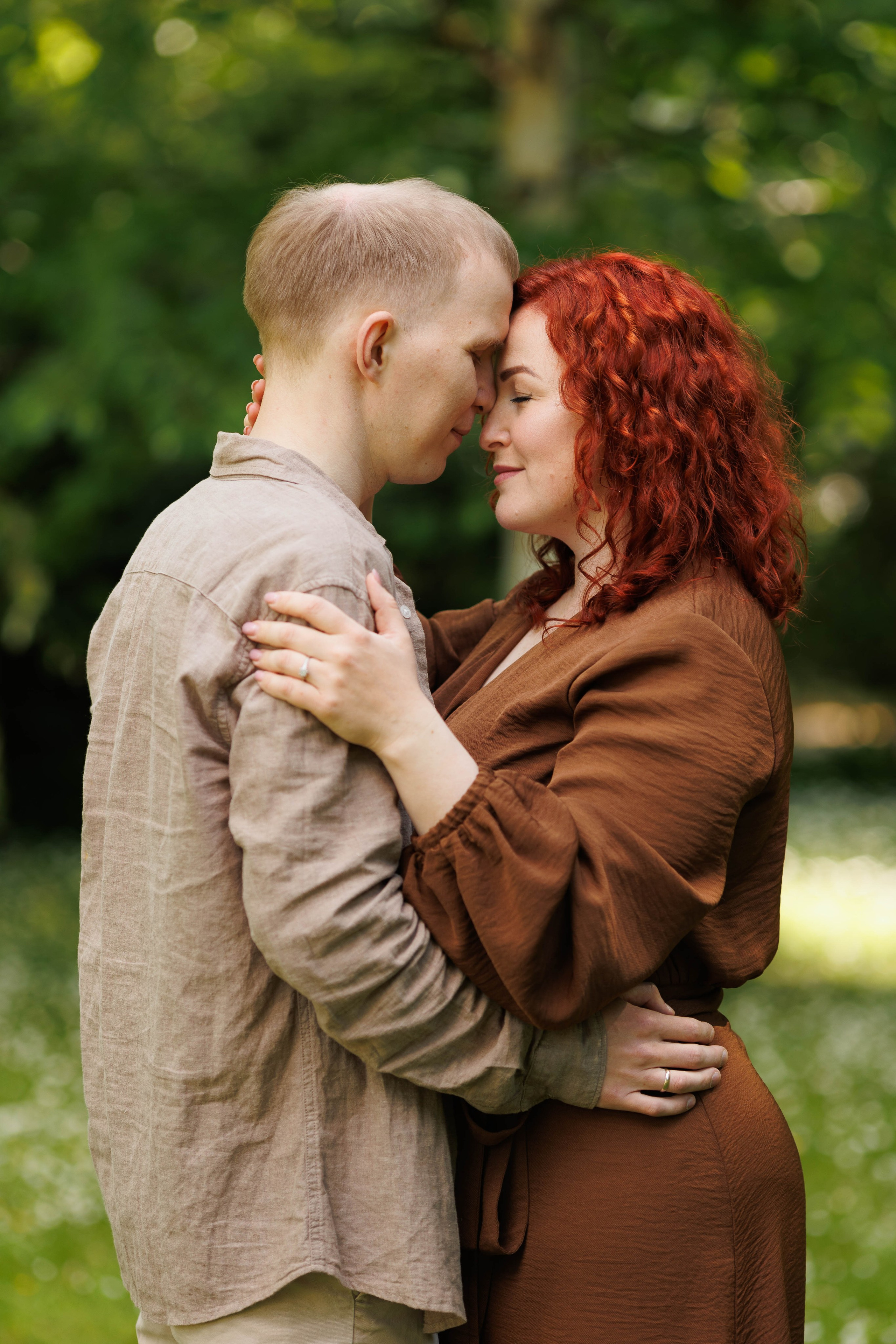 Family walking in the park. Family photographer in Vilnuis Svetlana Naumova