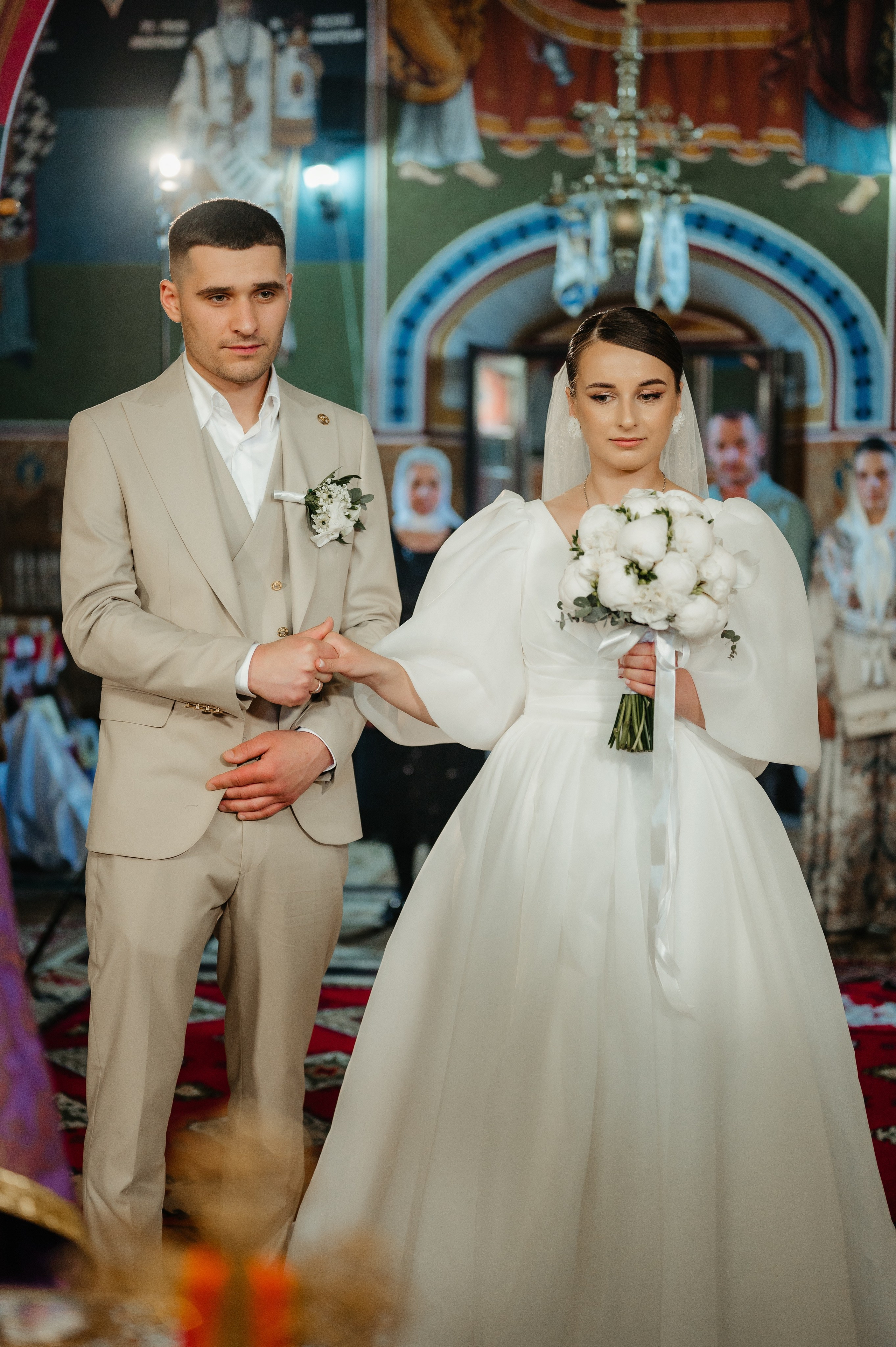 Nunta restransa in luna mai, cu sedinta foto la Conac Polizu. Proud Vision Weddings | Wedding Photography & Film — Servicii profesionale Foto Video Nunta Iasi