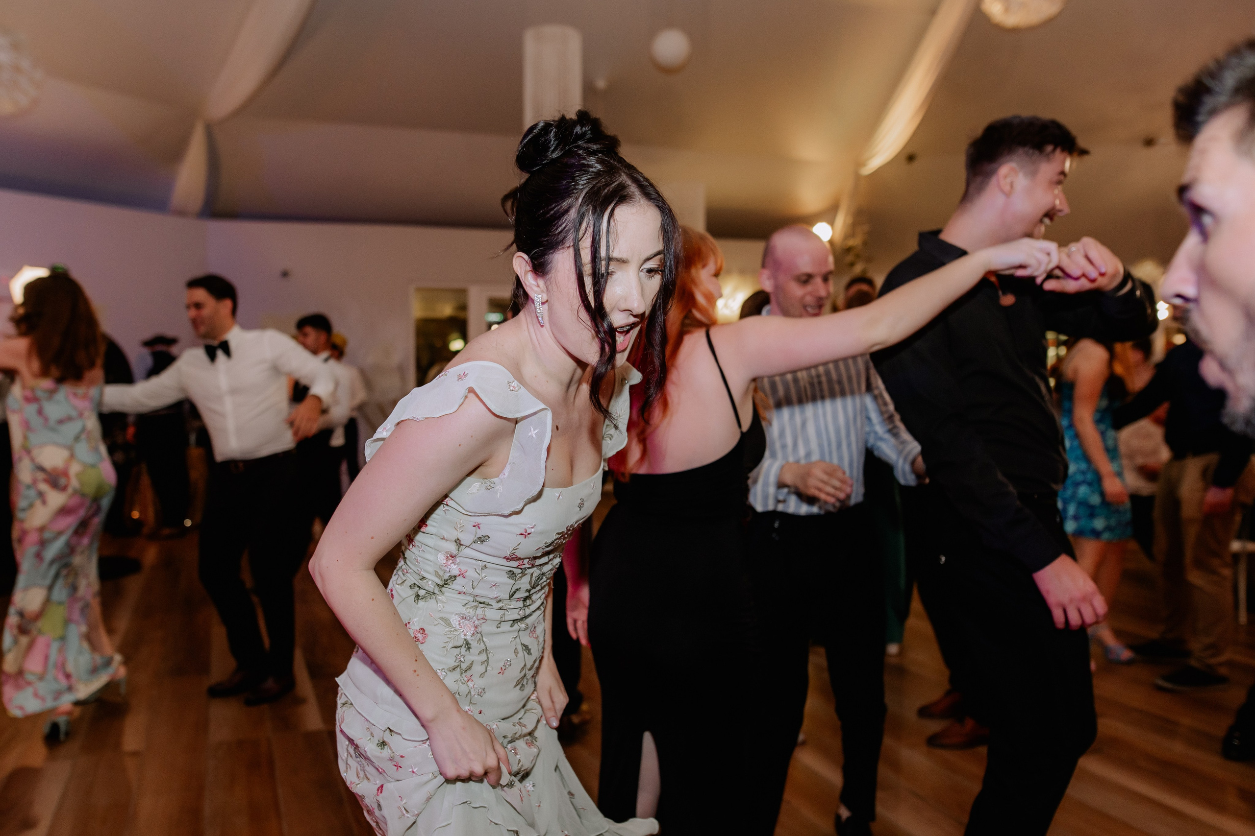 Madalina + Cosmin | Wedding day. Proud Vision Weddings | Wedding Photography & Film — Servicii profesionale Foto Video Nunta Iasi