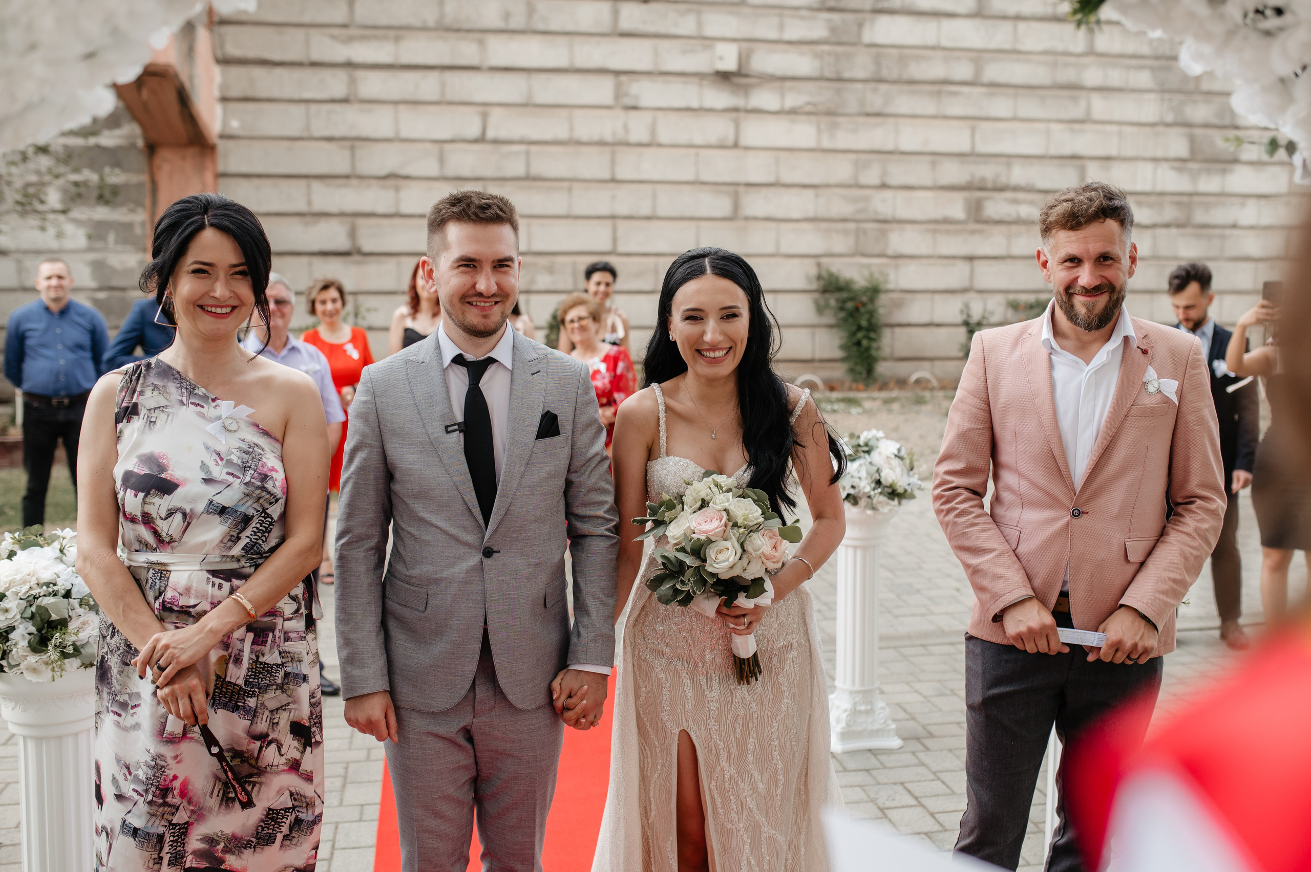 Fotograf si videograf de nunta in stil fotojurnalistic. Proud Vision Weddings | Wedding Photography & Film — Servicii profesionale Foto Video Nunta Iasi