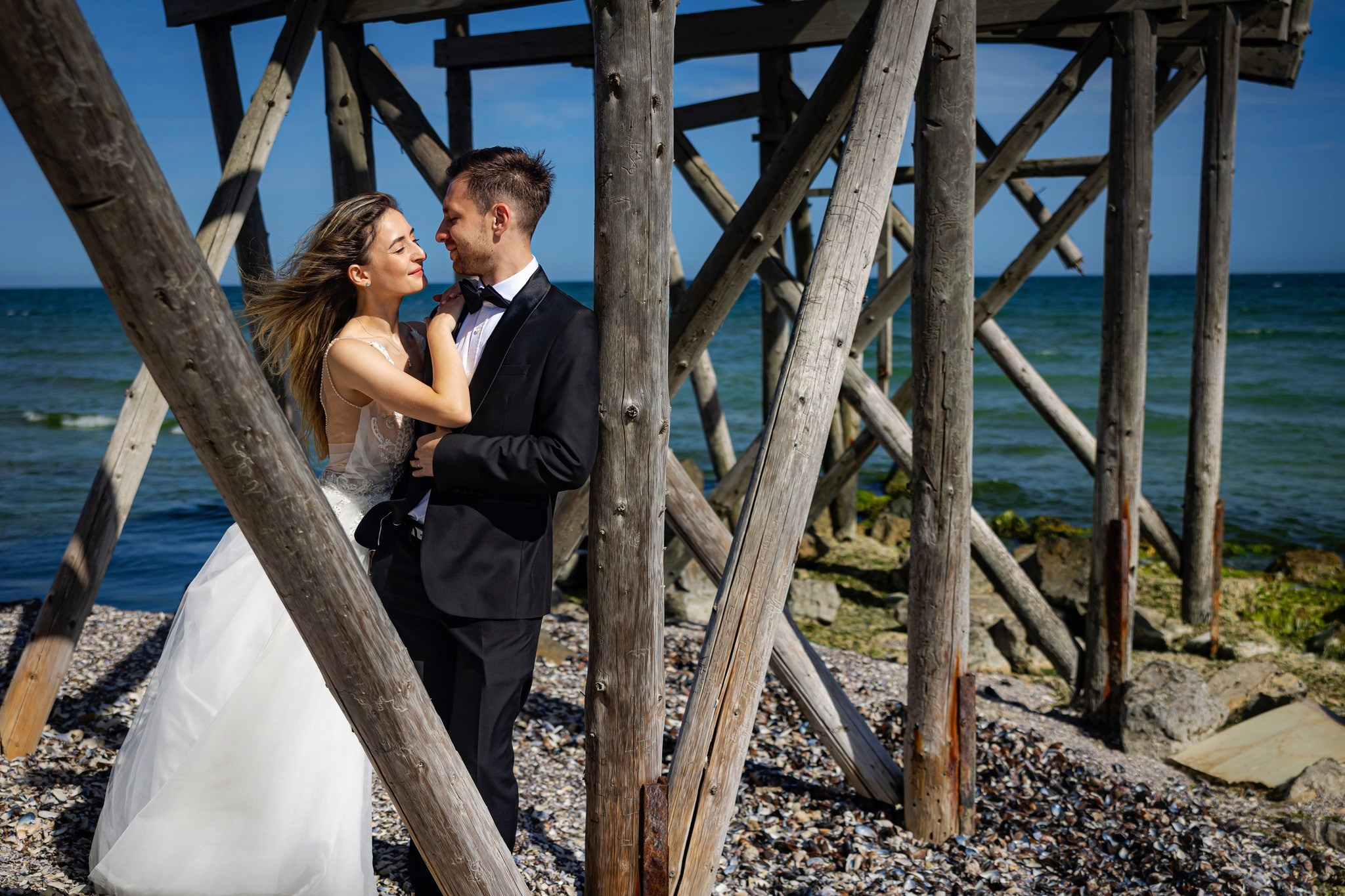 Trash the dress. Fotograf Nuntă Constanța - Moments by Gub