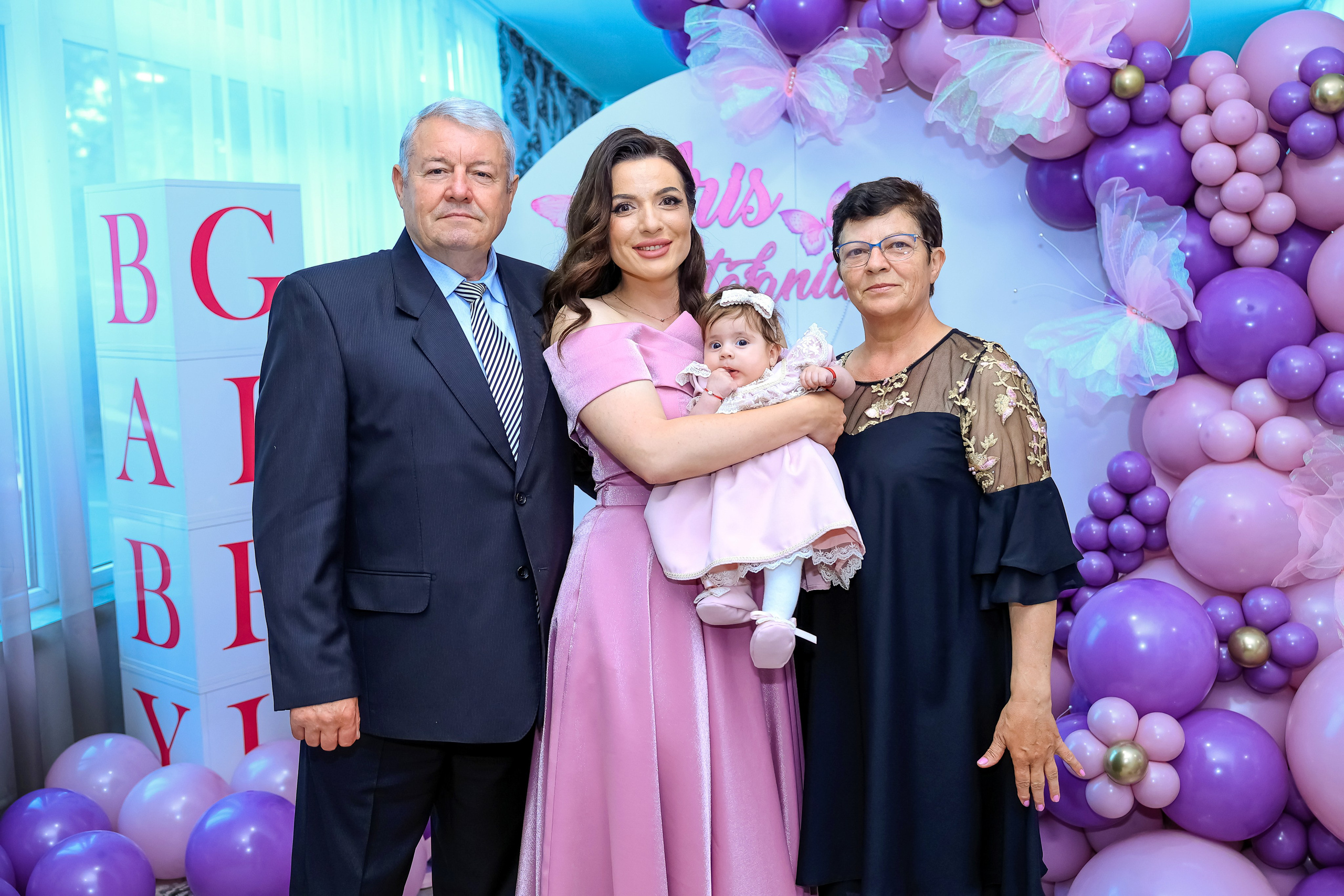 Iris Stefania. Moments By Gub