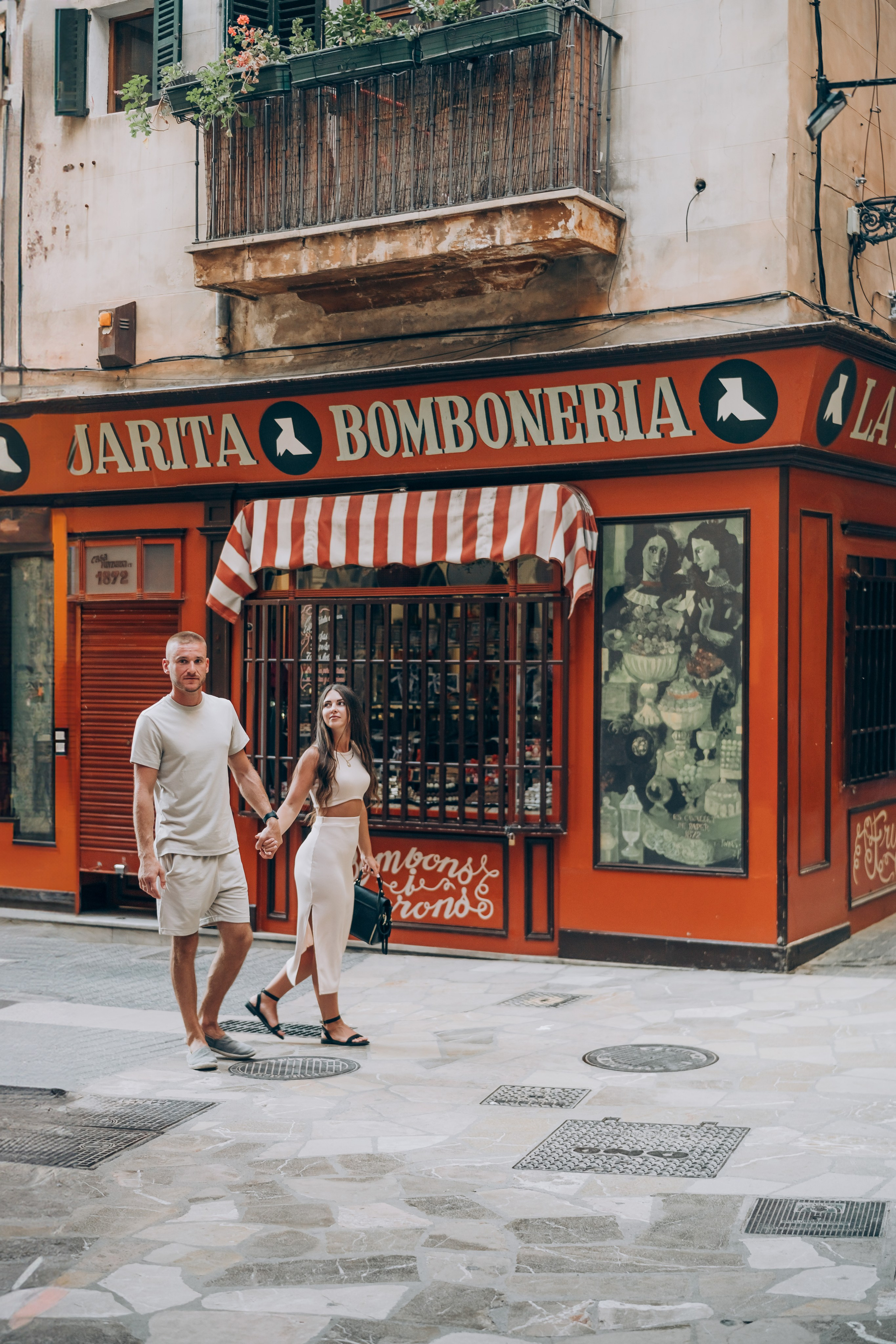 Palma: From City to Sea — Your Perfect Photoshoot. Фотограф у Пальма де Майорка