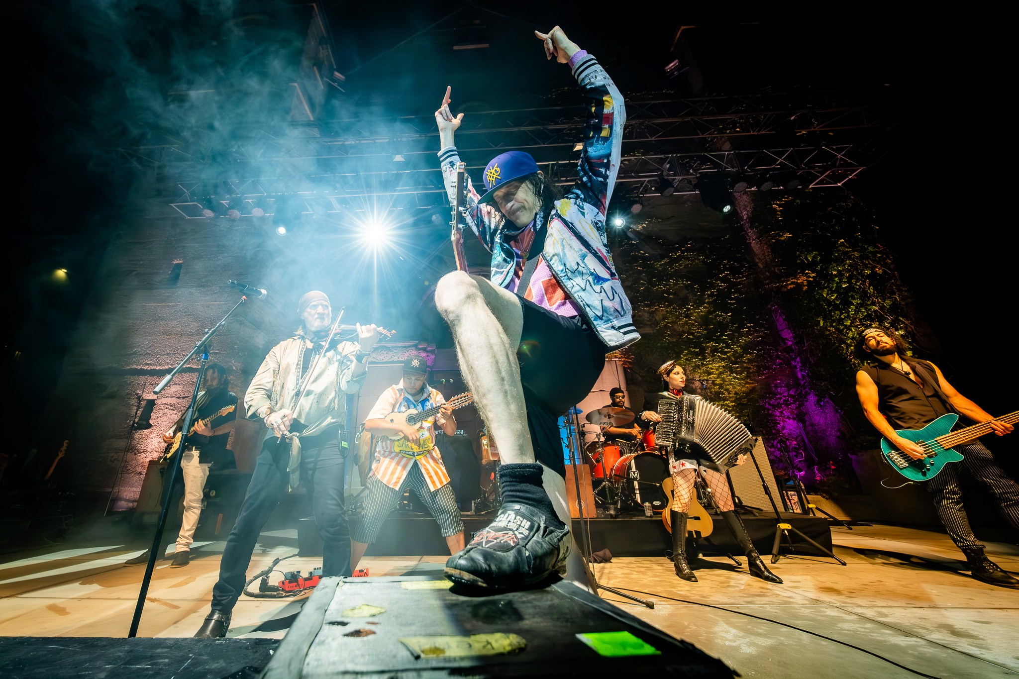 GOGOL BORDELLO / SARATOGA / CA. Reportage concert portrait photography in the San Francisco Bay Area