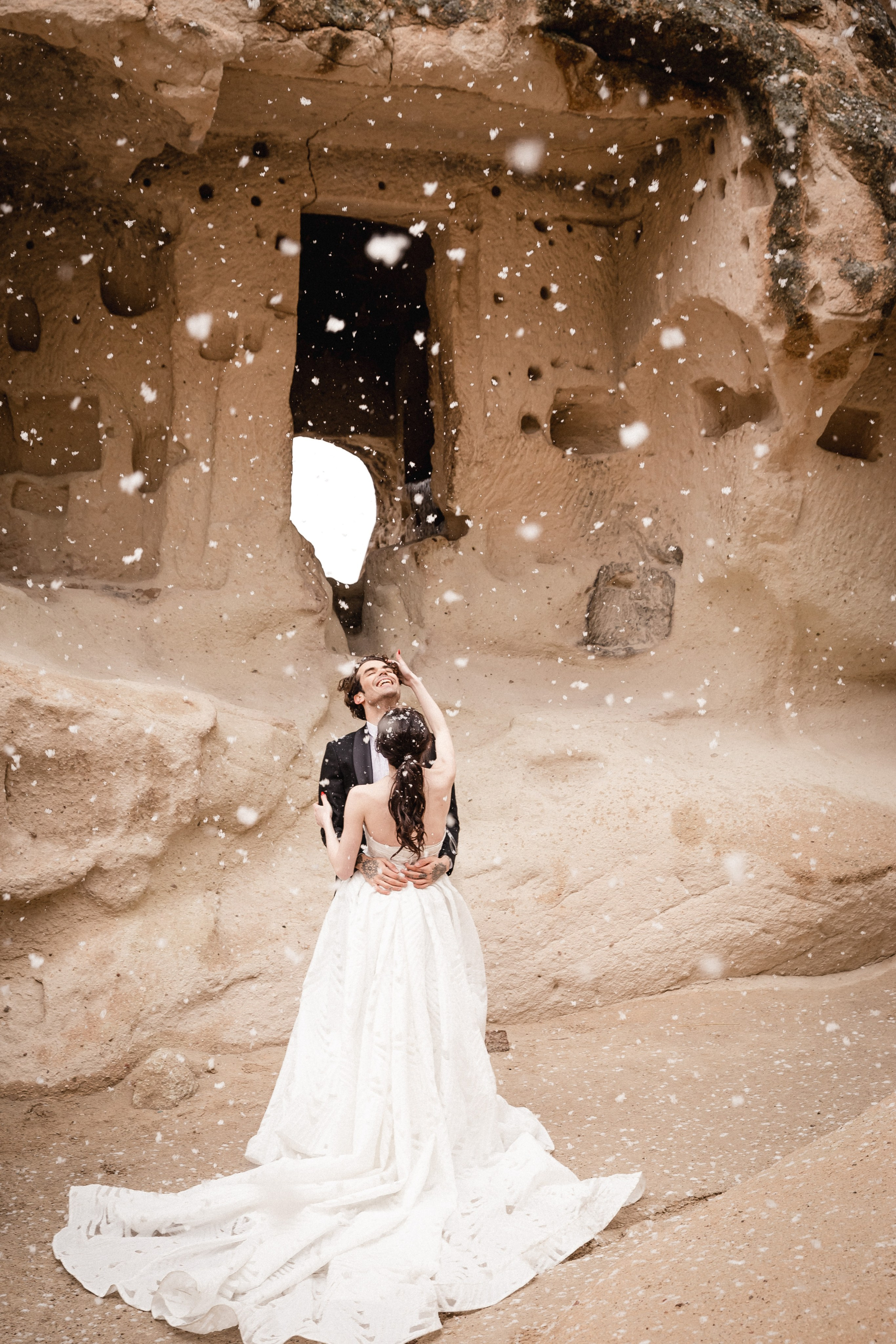 Wedding in Cappadocia – Taya & Farsam. Wedding Stories — Professional Wedding Photography & Videography in Germany, Italy, Spain & all across Europe