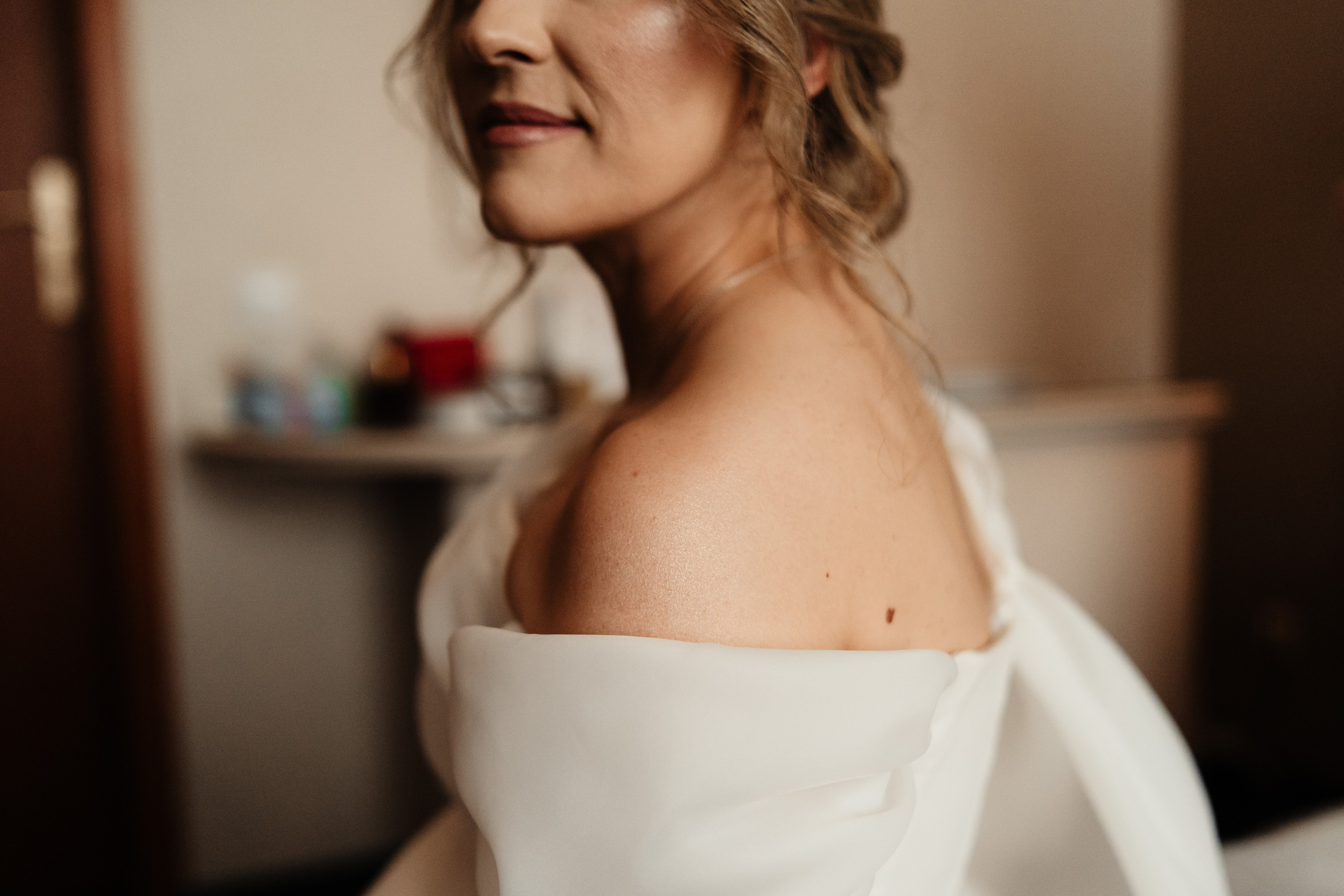 Alexandra + Andrei / Iasi. Foto-Video Nunta Iasi, Suceava, Bucuresti / Disponibilitate 2025 — 2026 — 2027