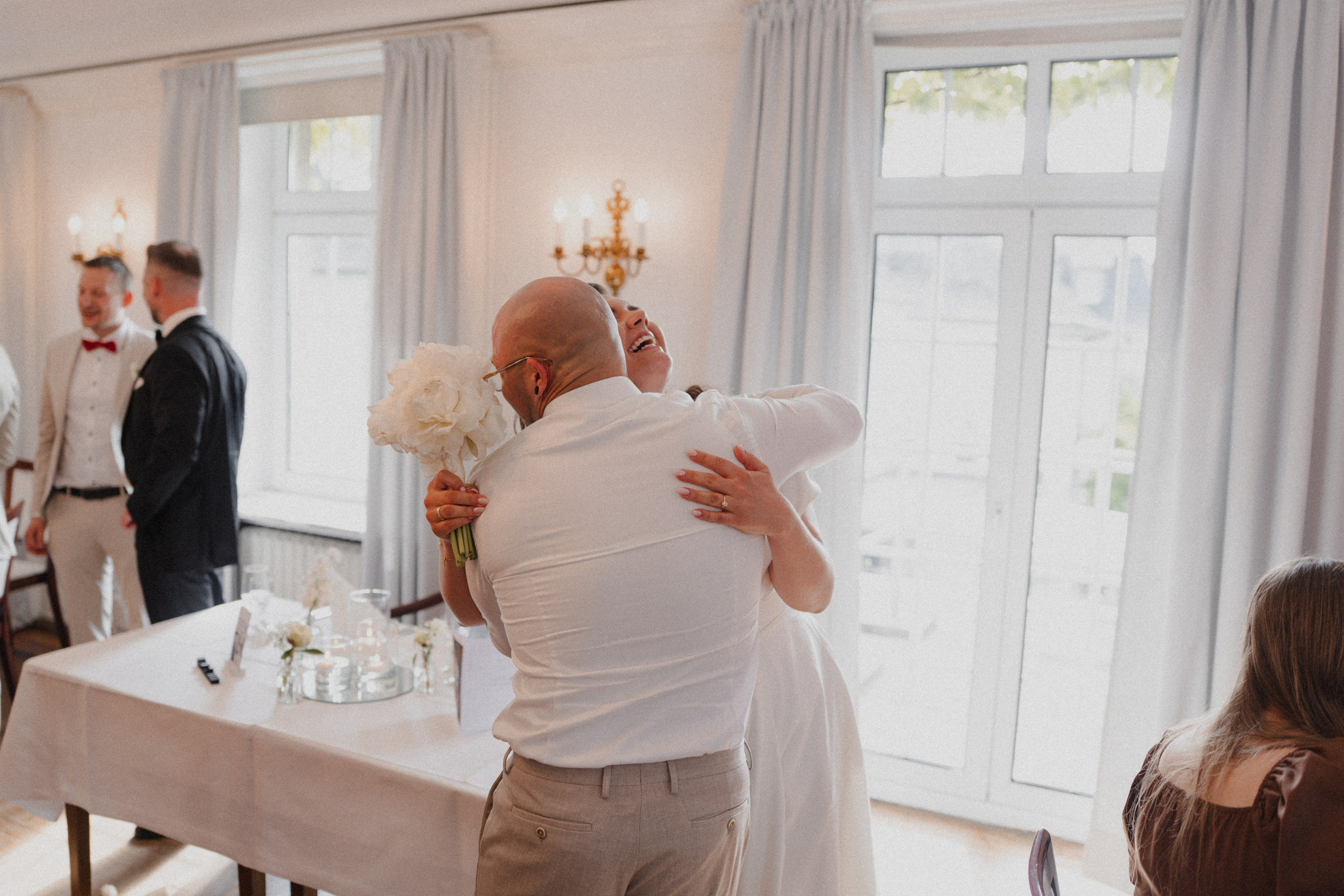 Jessica & Felix I Gesellschaft Harmonie Bochum. Hochzeitsfotografin Bochum | Halyna Reiche Fotografie NRW