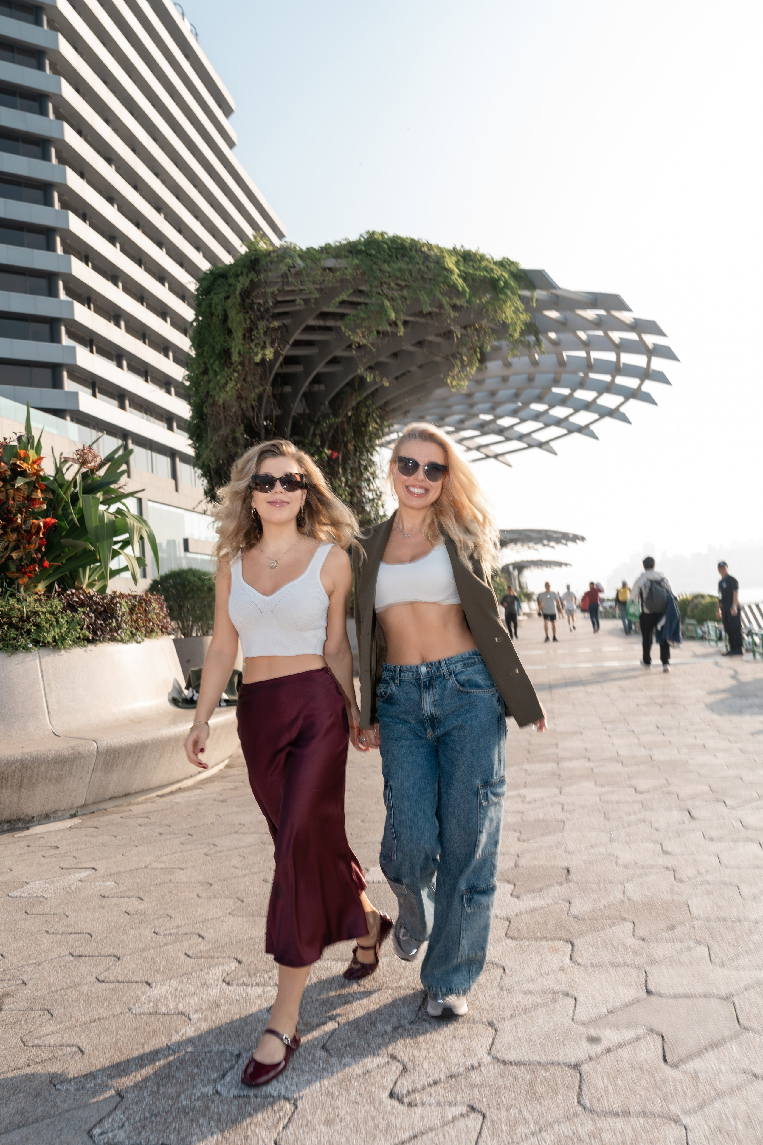 KATYA & NASTYA. PHOTOGRAPHER IN HONG KONG (WEDDING, FASHION, FAMILY, EVENTS)