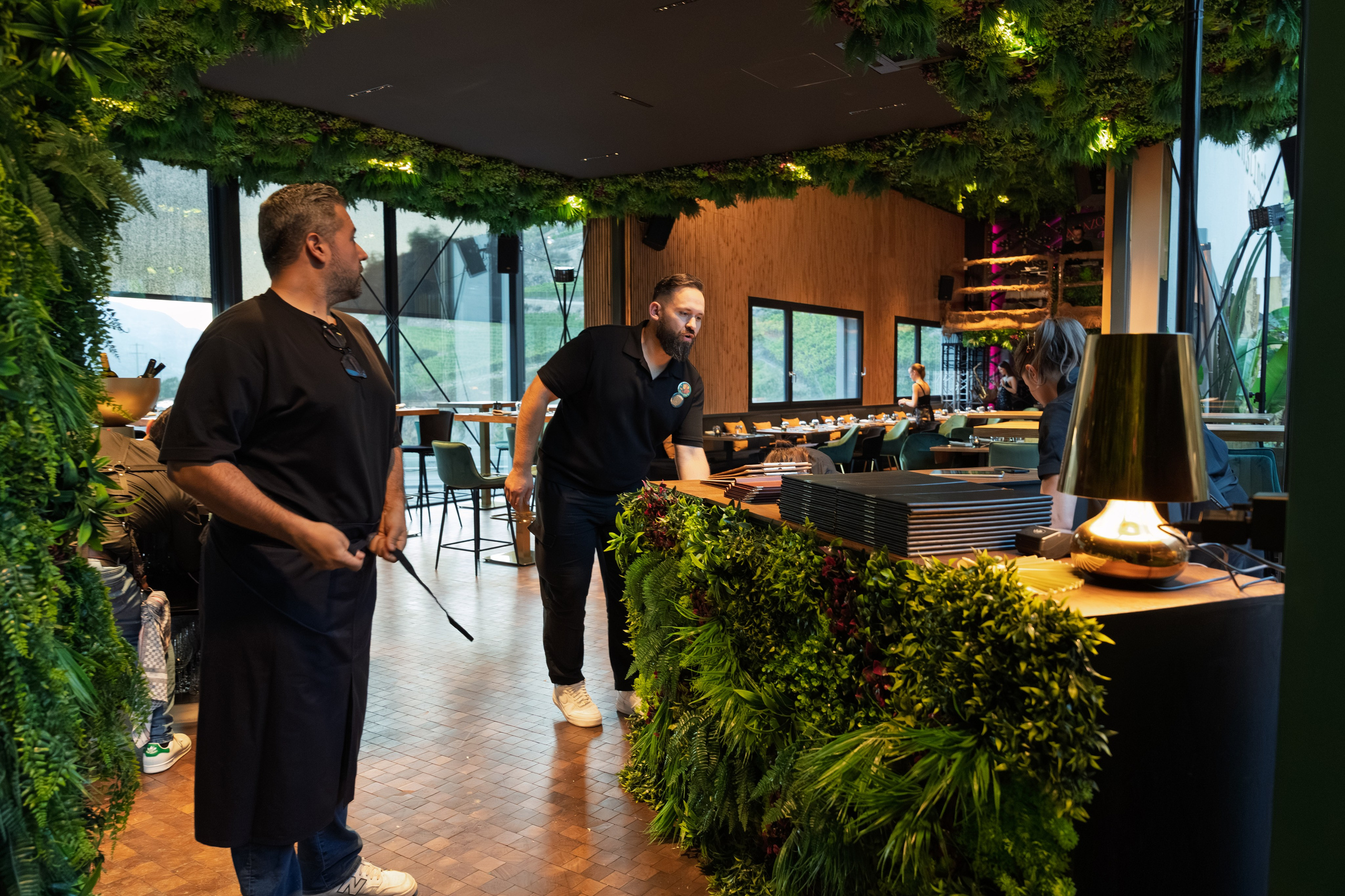 Ouverture du restaurant-club « Instinct  Amazonia » Sion. Photographe Suisse Tatiana Lyzhina