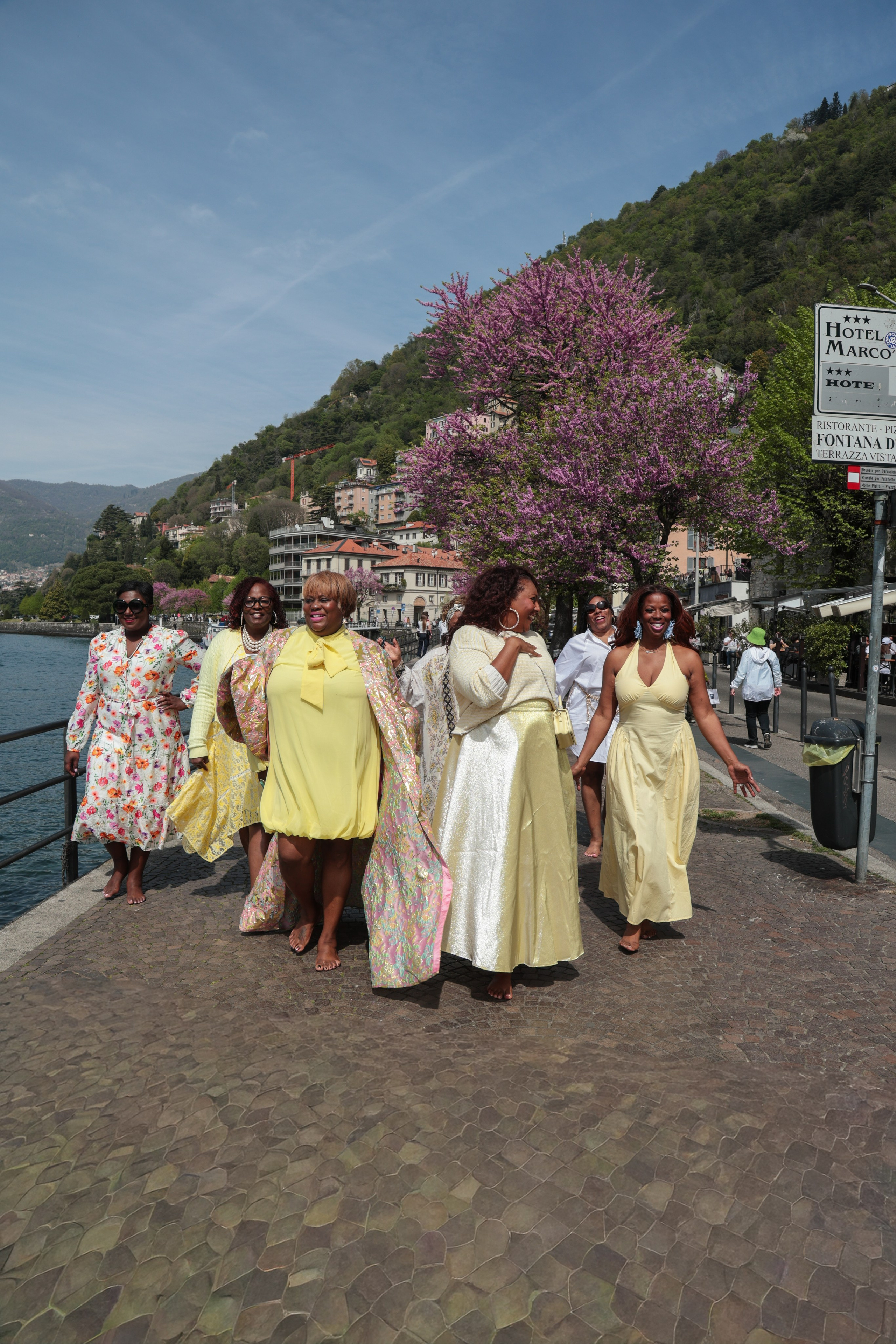 Girls Trip Como. Photographer in Milan |Mila Pro Photo