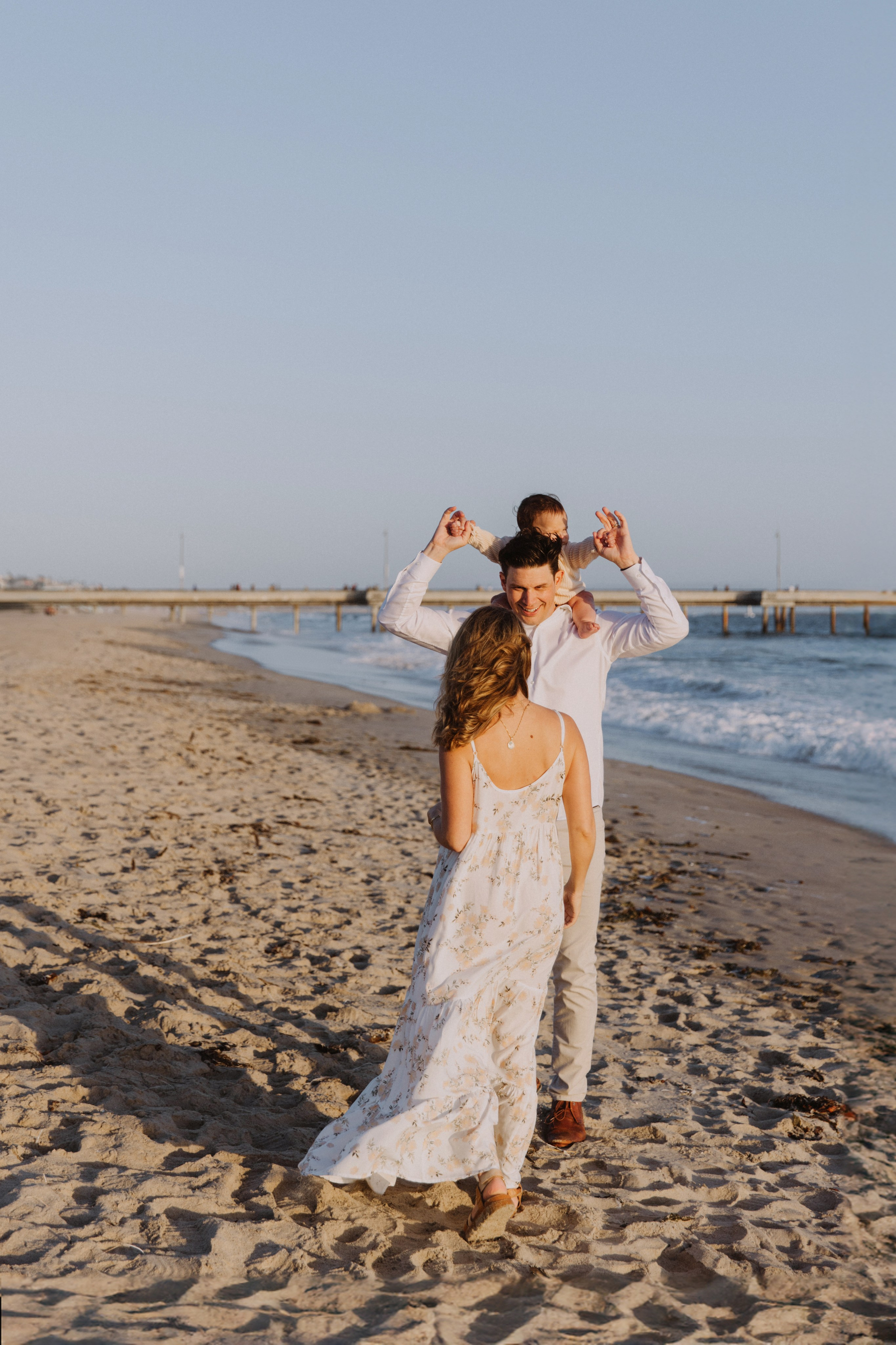 Family Photoshoot at Venice Beach, Los Angeles | Taya Frank. Southern California Family and Couple Photographer