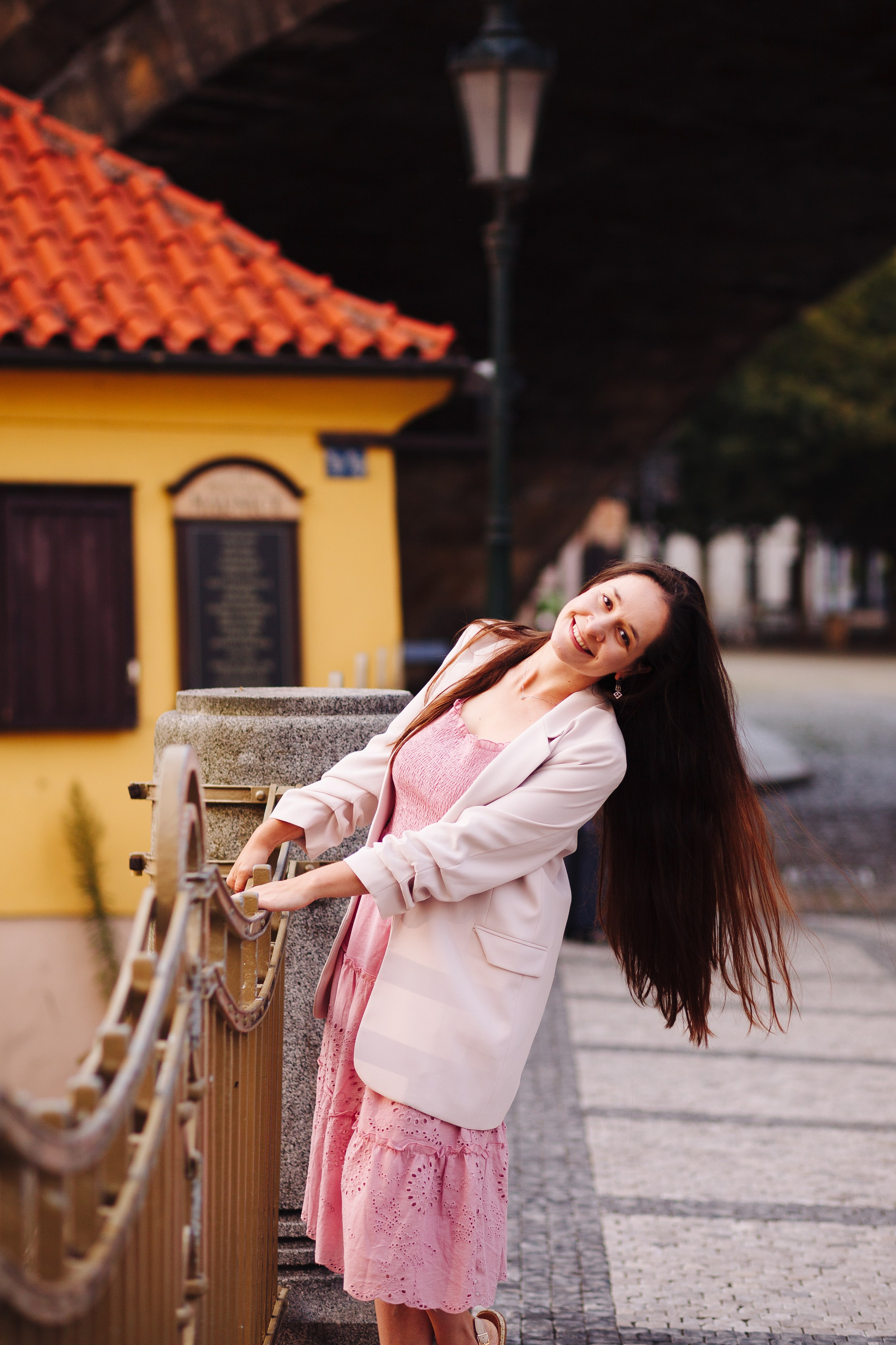 Kate. Photographer in Prague for tourists