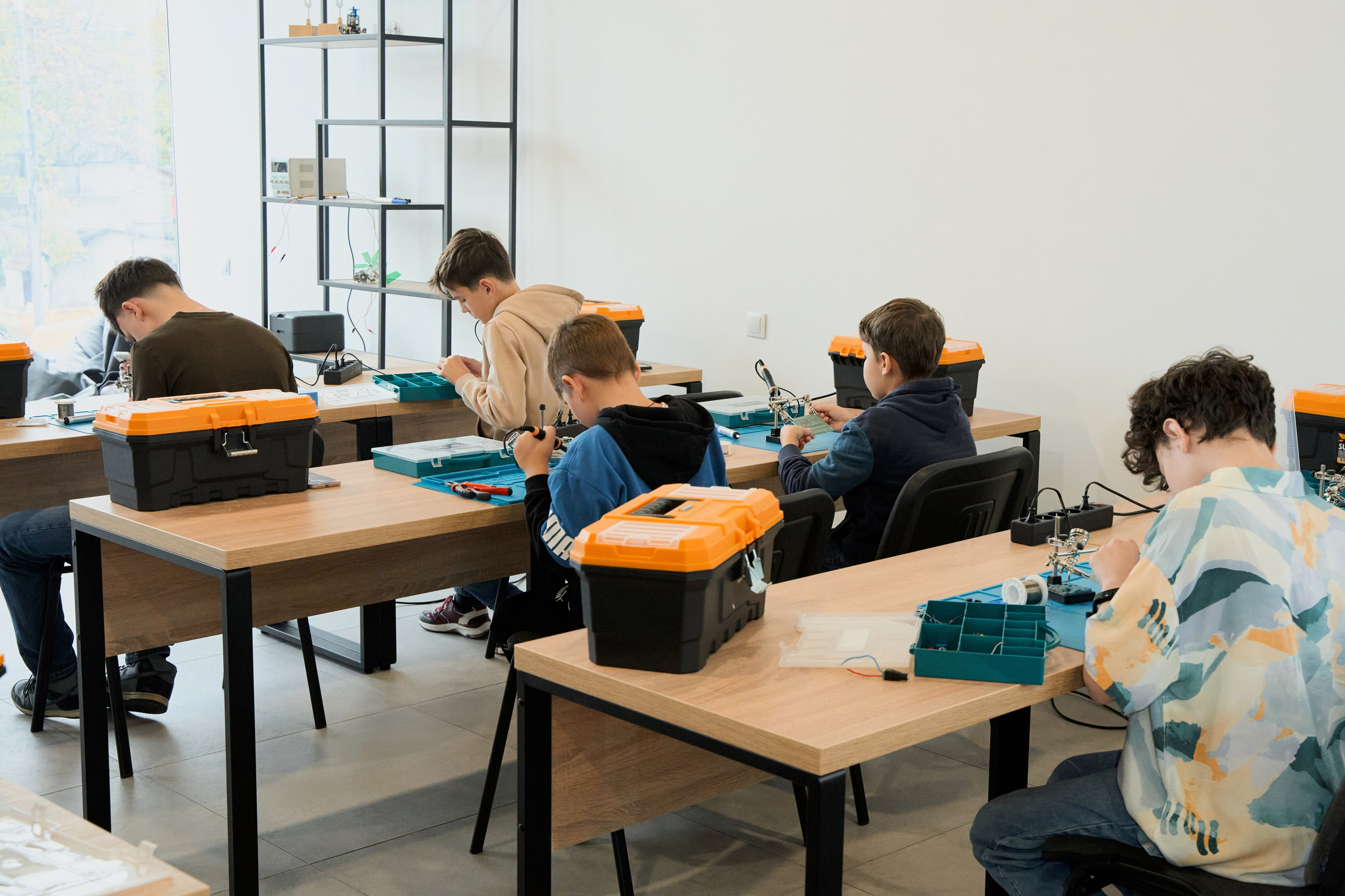 Minivolt. Привет