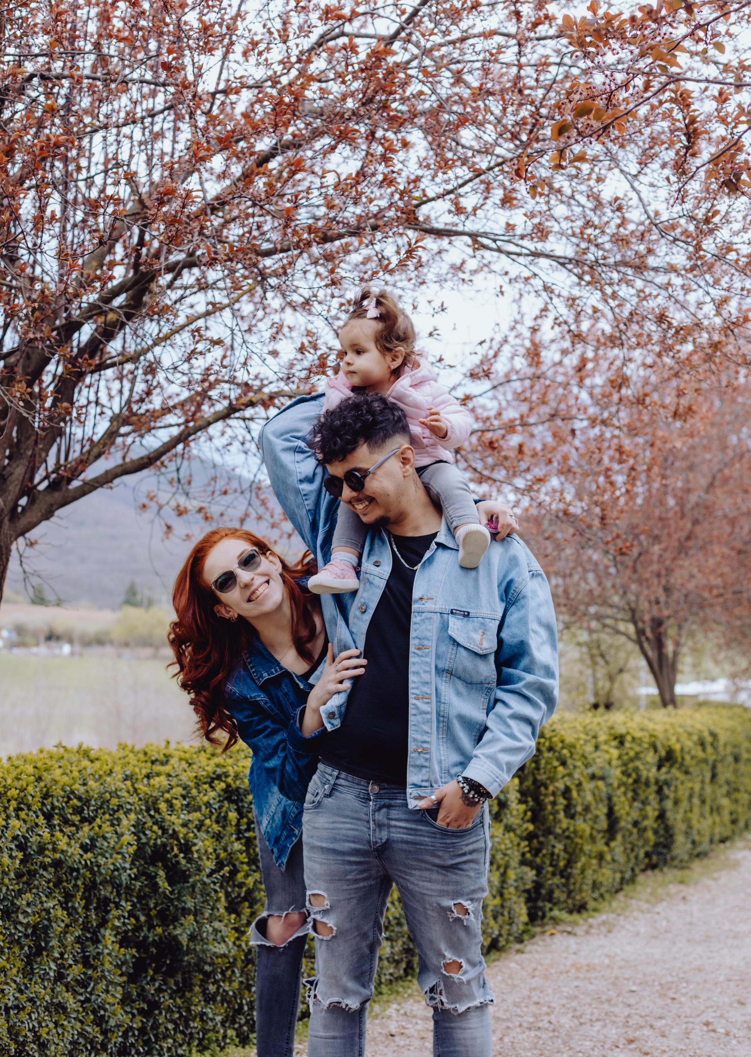 Paul & Maria. Wedding & couple photographer from Romania Rut Vetan