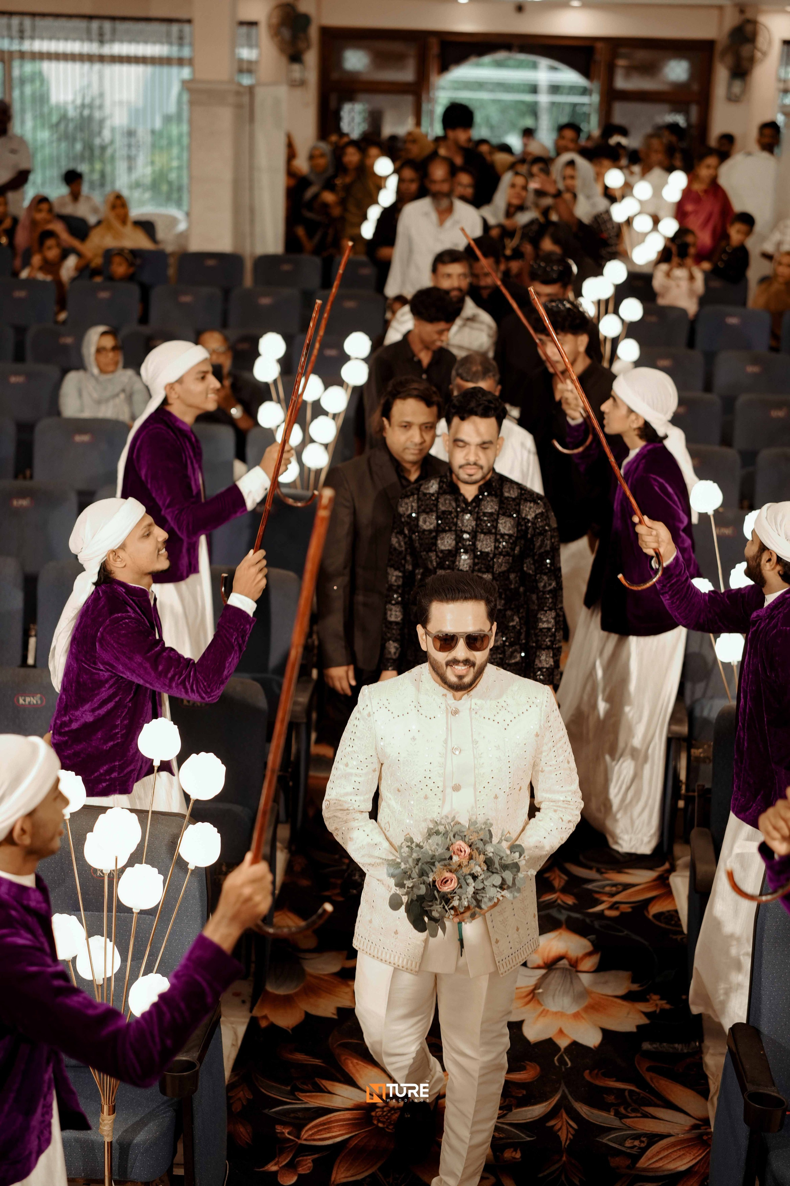 PHOTOS. NTURE WEDDING