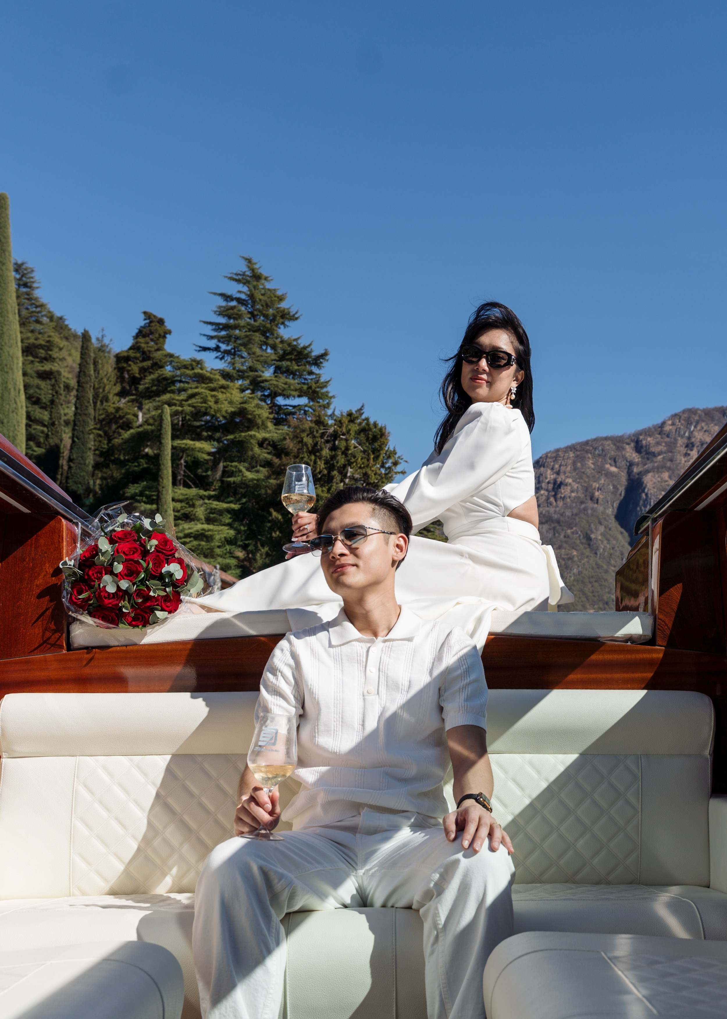 Secret Proposal on a Boat in Lake Como. Proposal Photographer in Lake Como