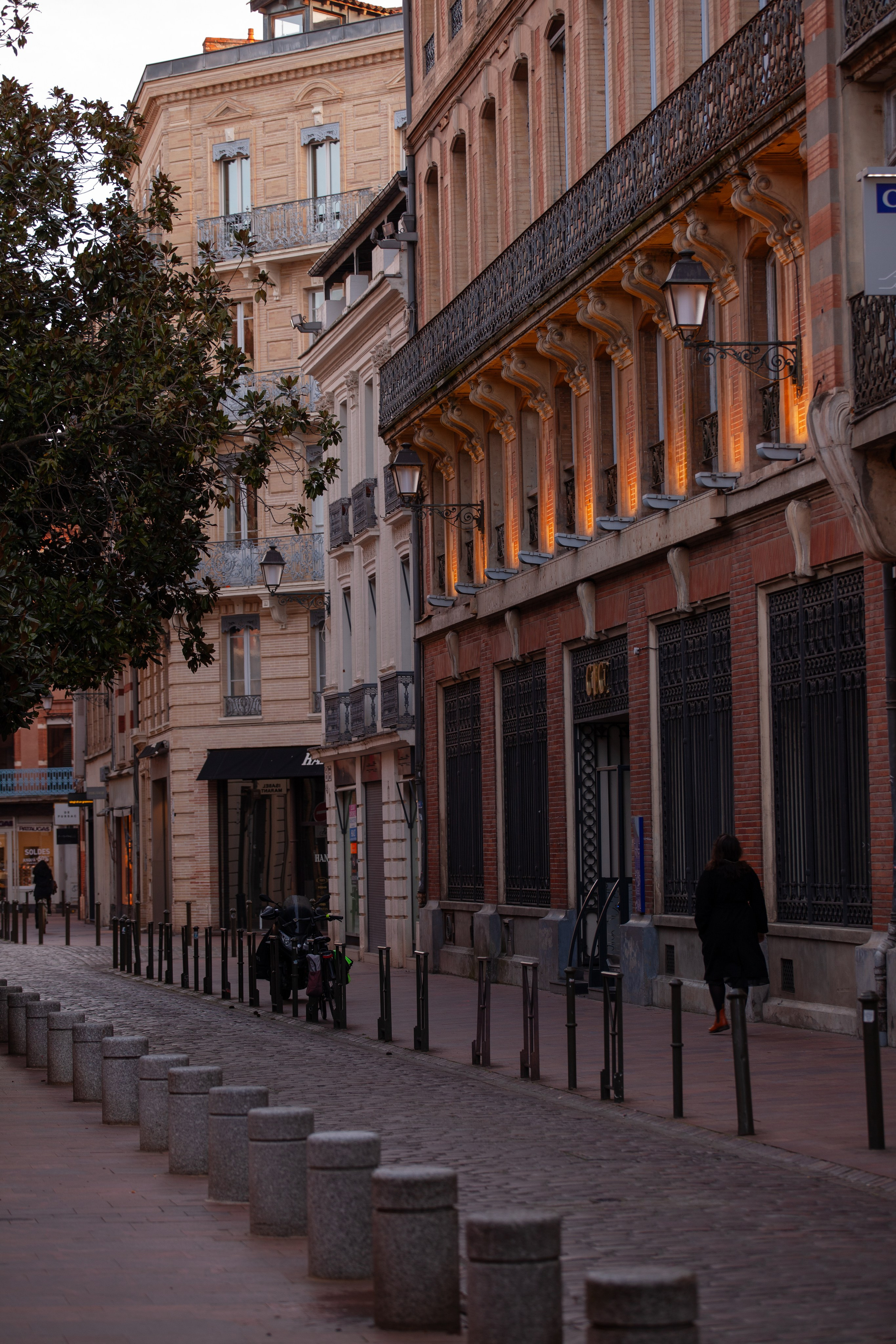 Toulouse. Eugénie Smirnova — your photographer in Toulouse and southwest France