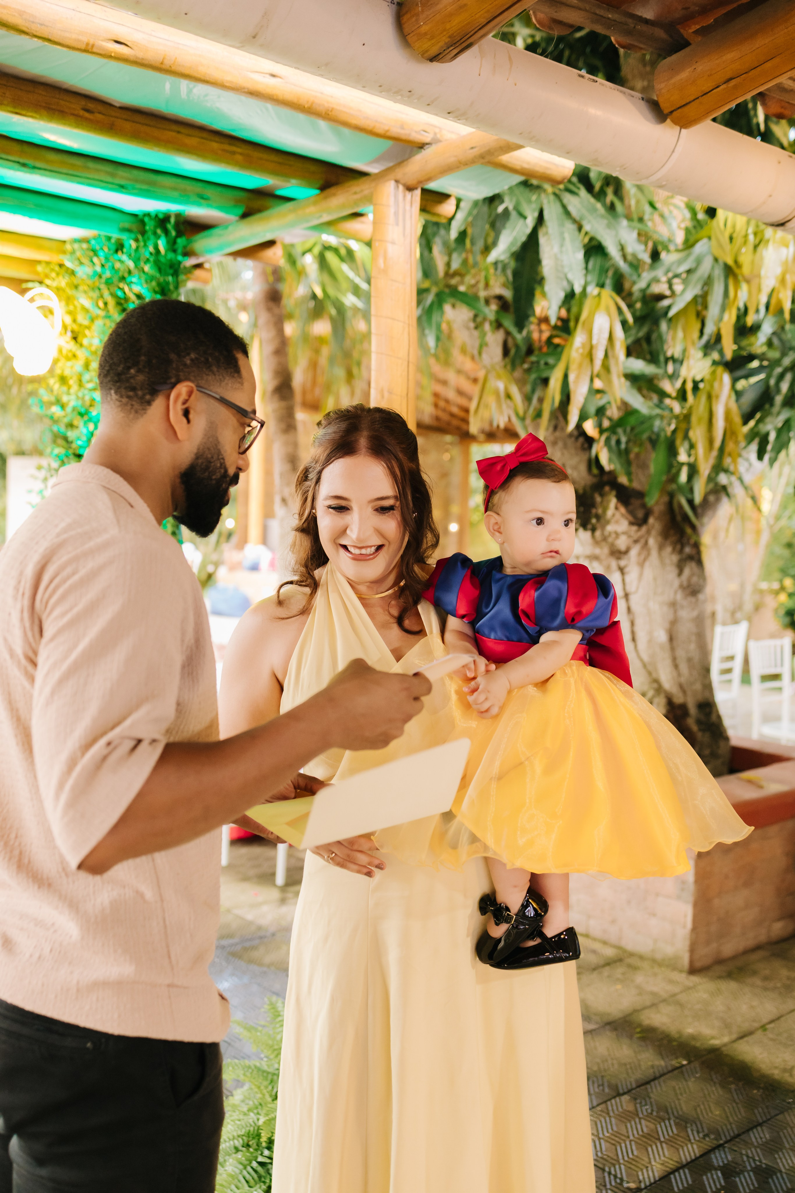 Helena — 1 ano. Fotógrafo Richard Silvestre — Casamentos na Bahia