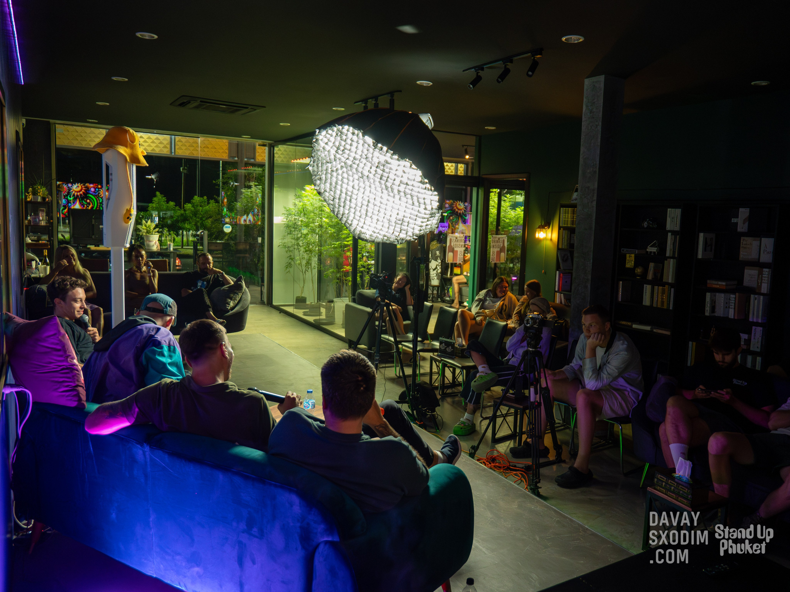 Standup-шоу «Тай-Болтай» | Фоторепортаж | Афиша | DAVAYSXODIM.com PHUKET. АФИША|ФОТОРЕПОРТАЖИ|ИВЕНТЫ|ПХУКЕТ