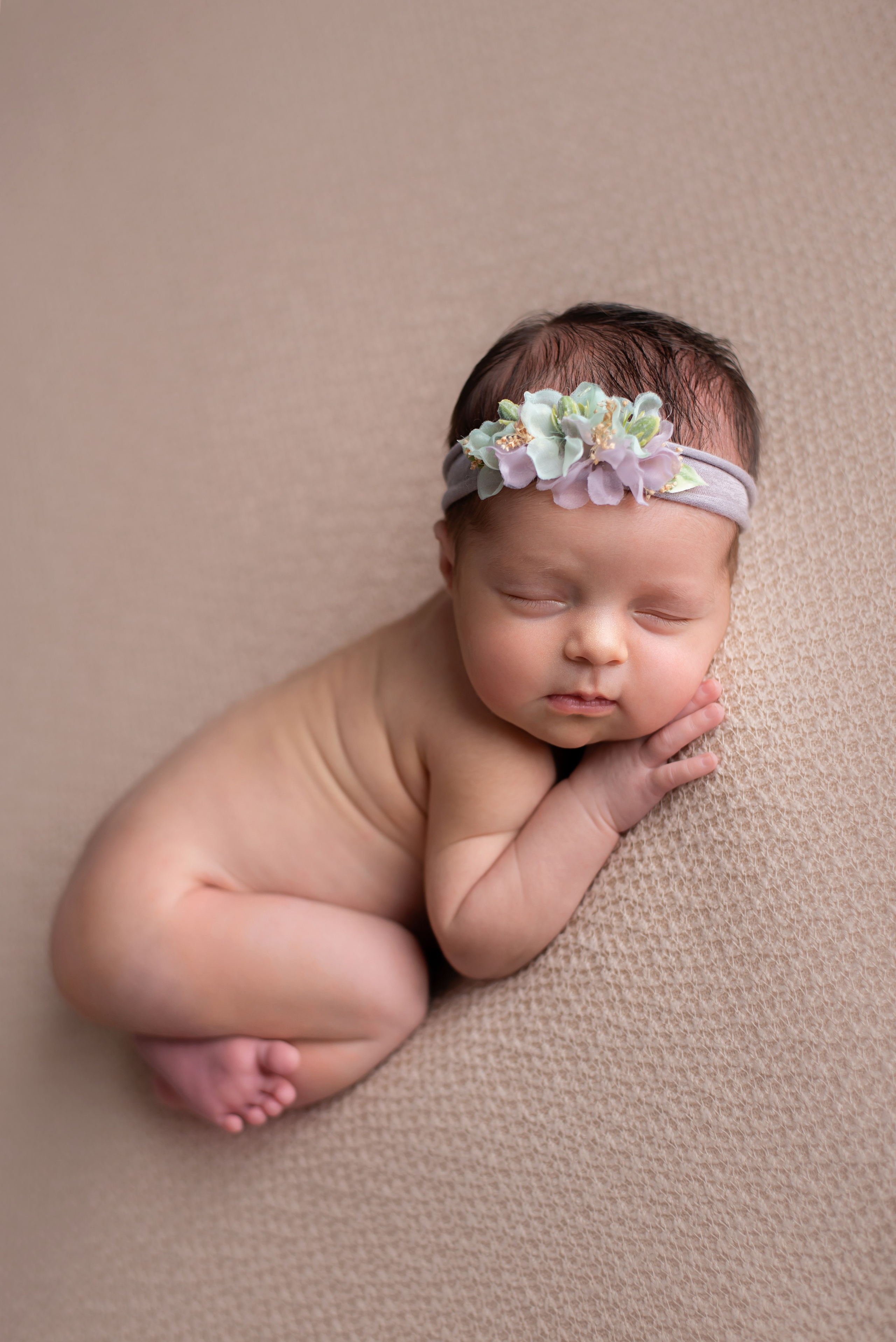 Ameliya 8 days. In-home newborn photography Raleigh & area Katya Kulikova